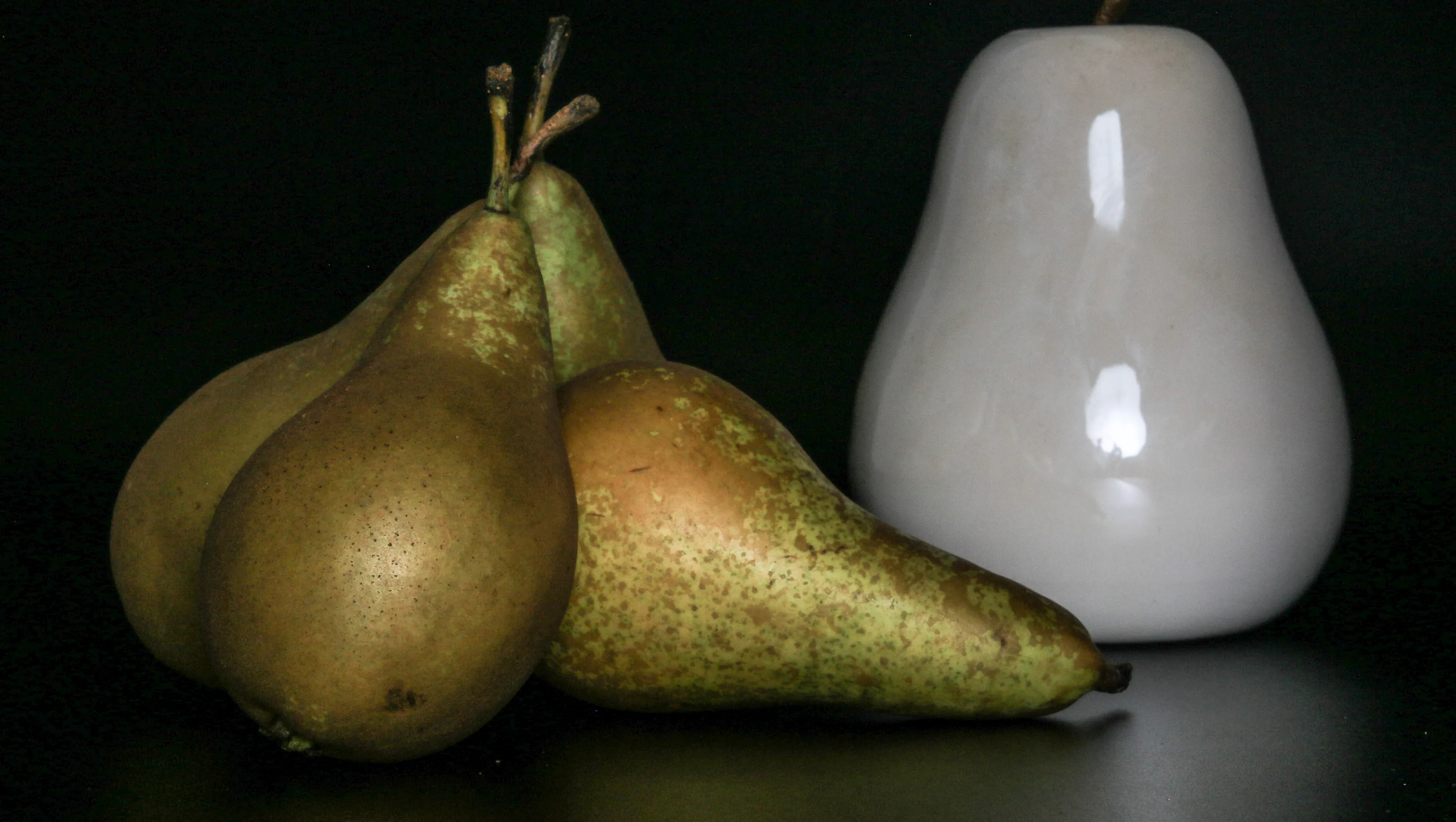 Pears (in colour)