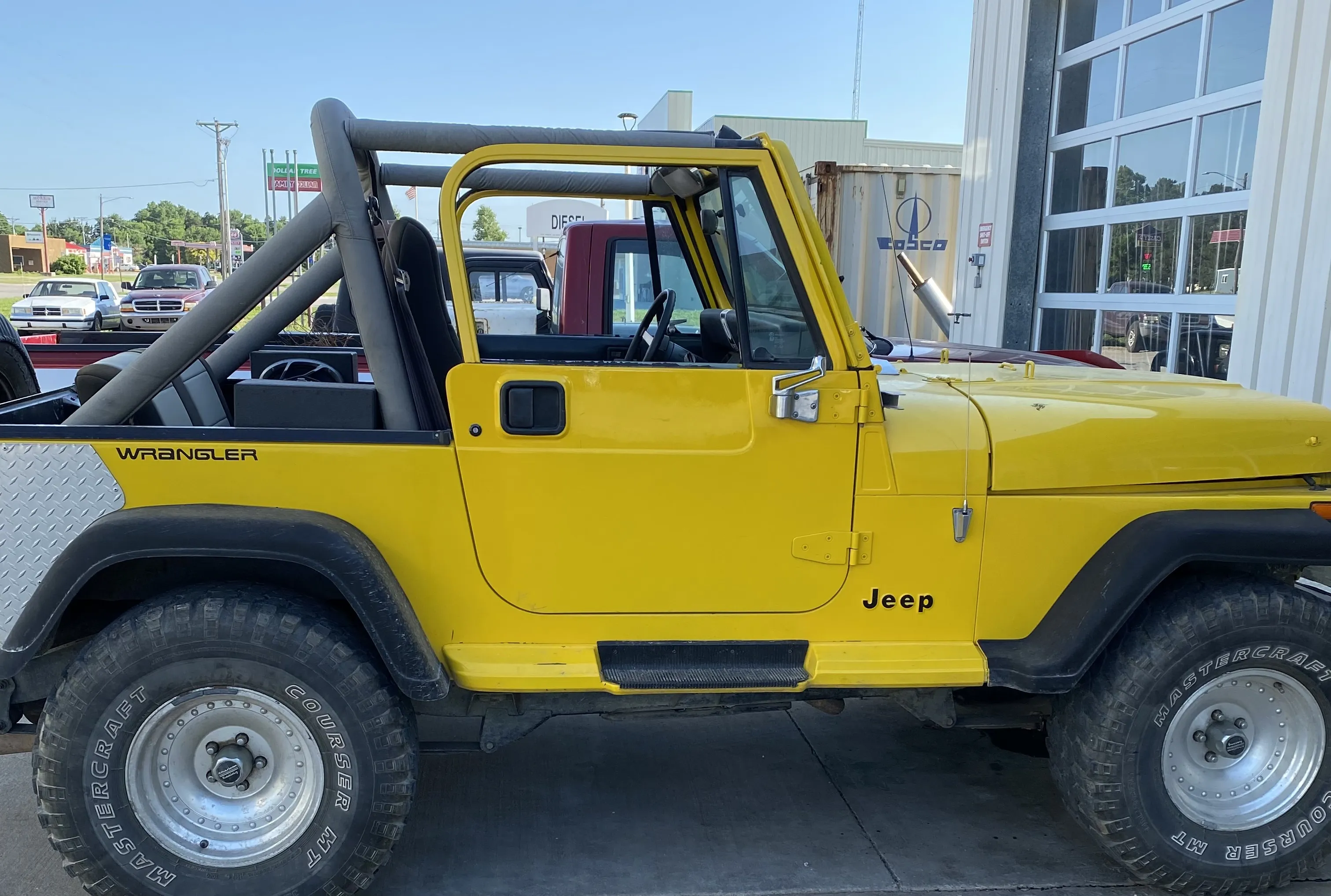 Civilian Jeeps (no military vehicles)