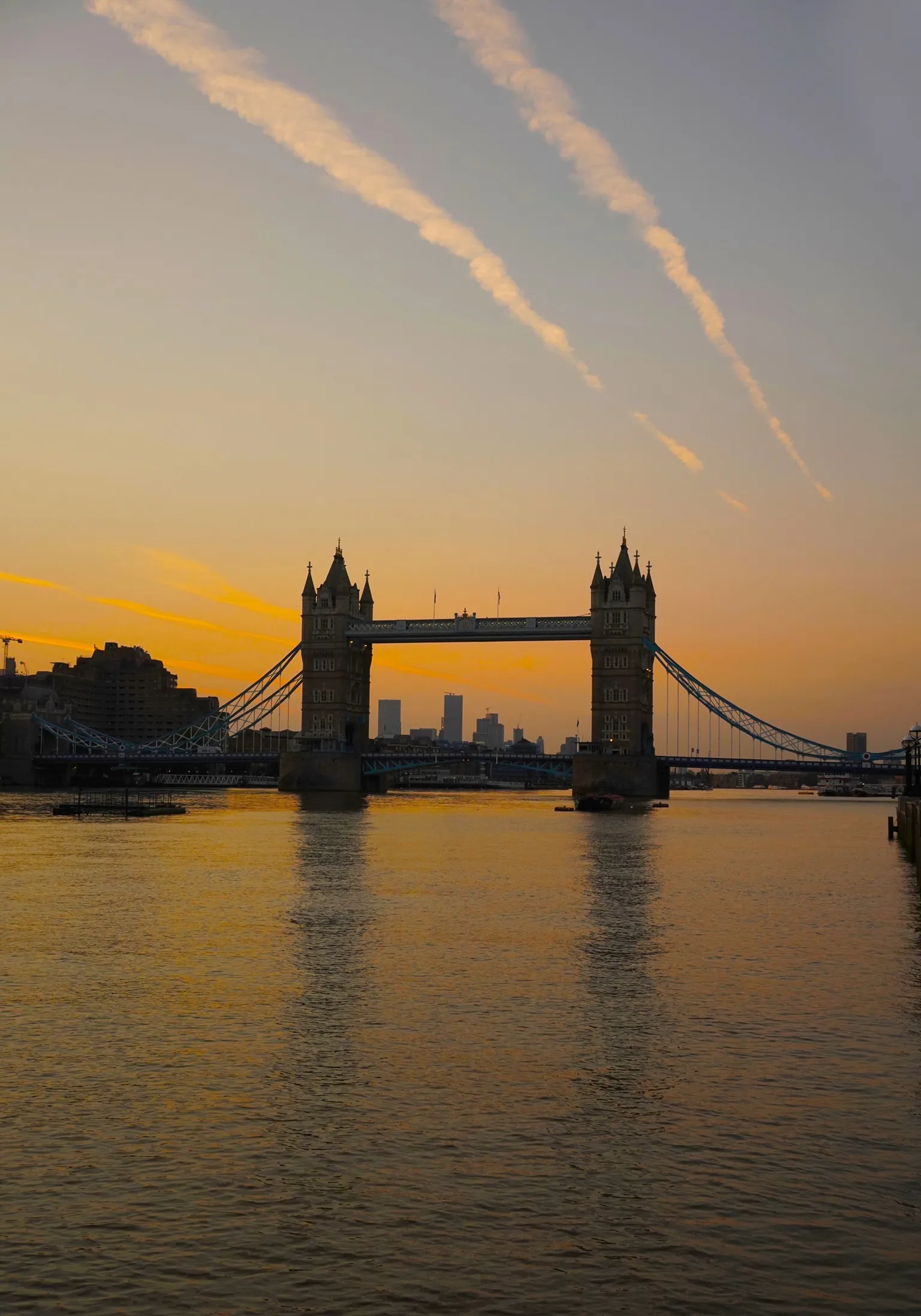 London at Sunset and Sunrise (in colour)