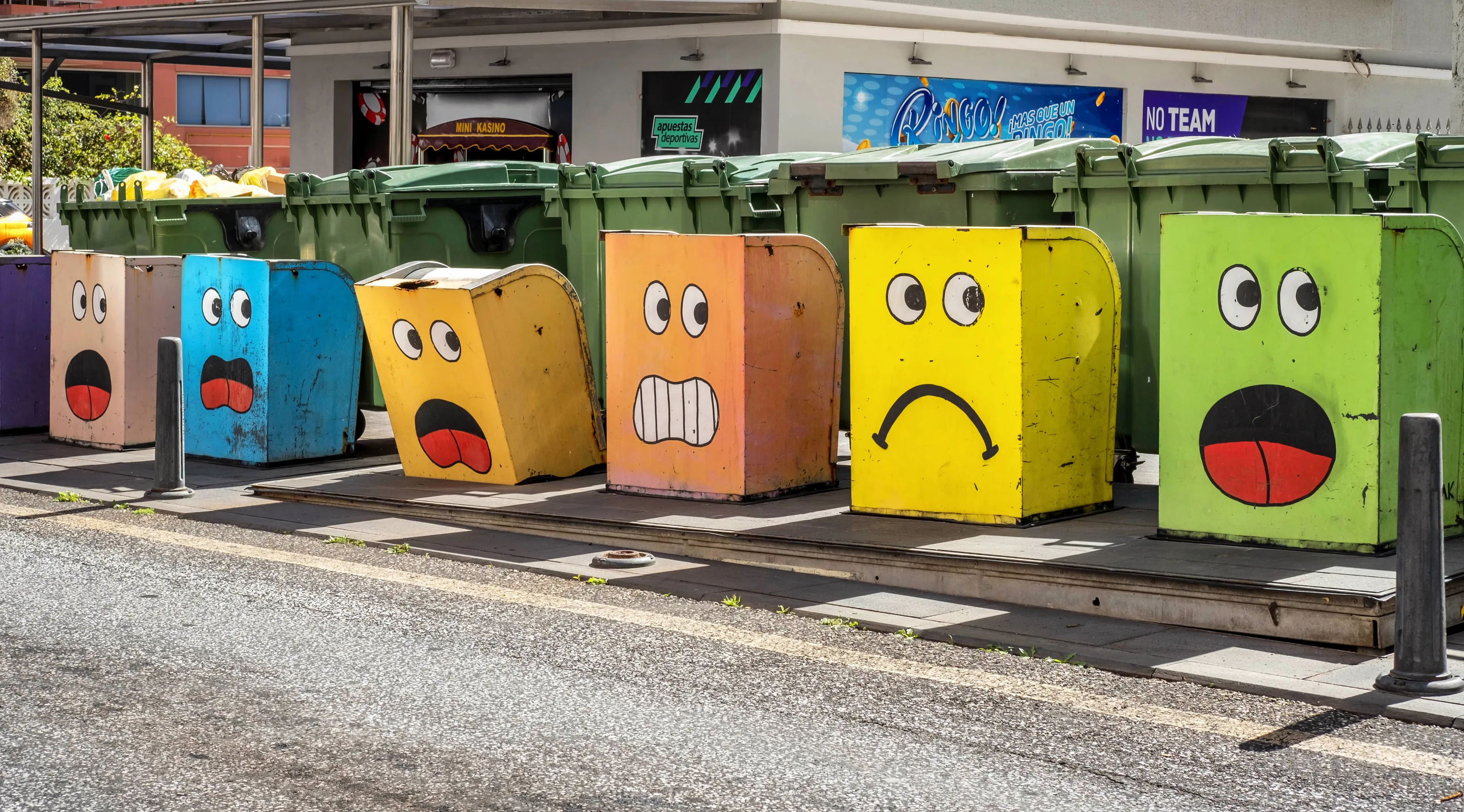Receptacles for Rubbish and Litter