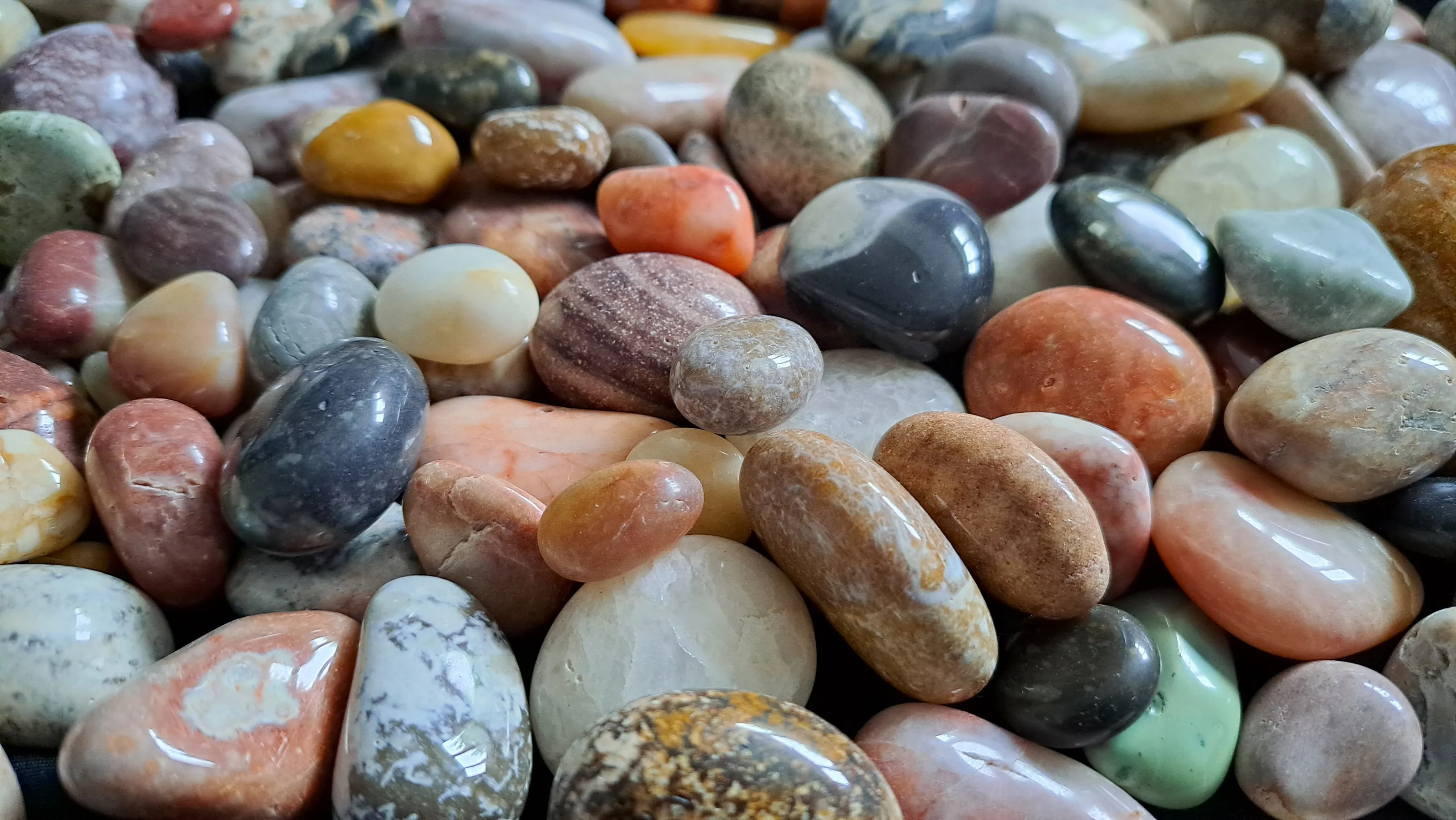 Pebbles (in colour)