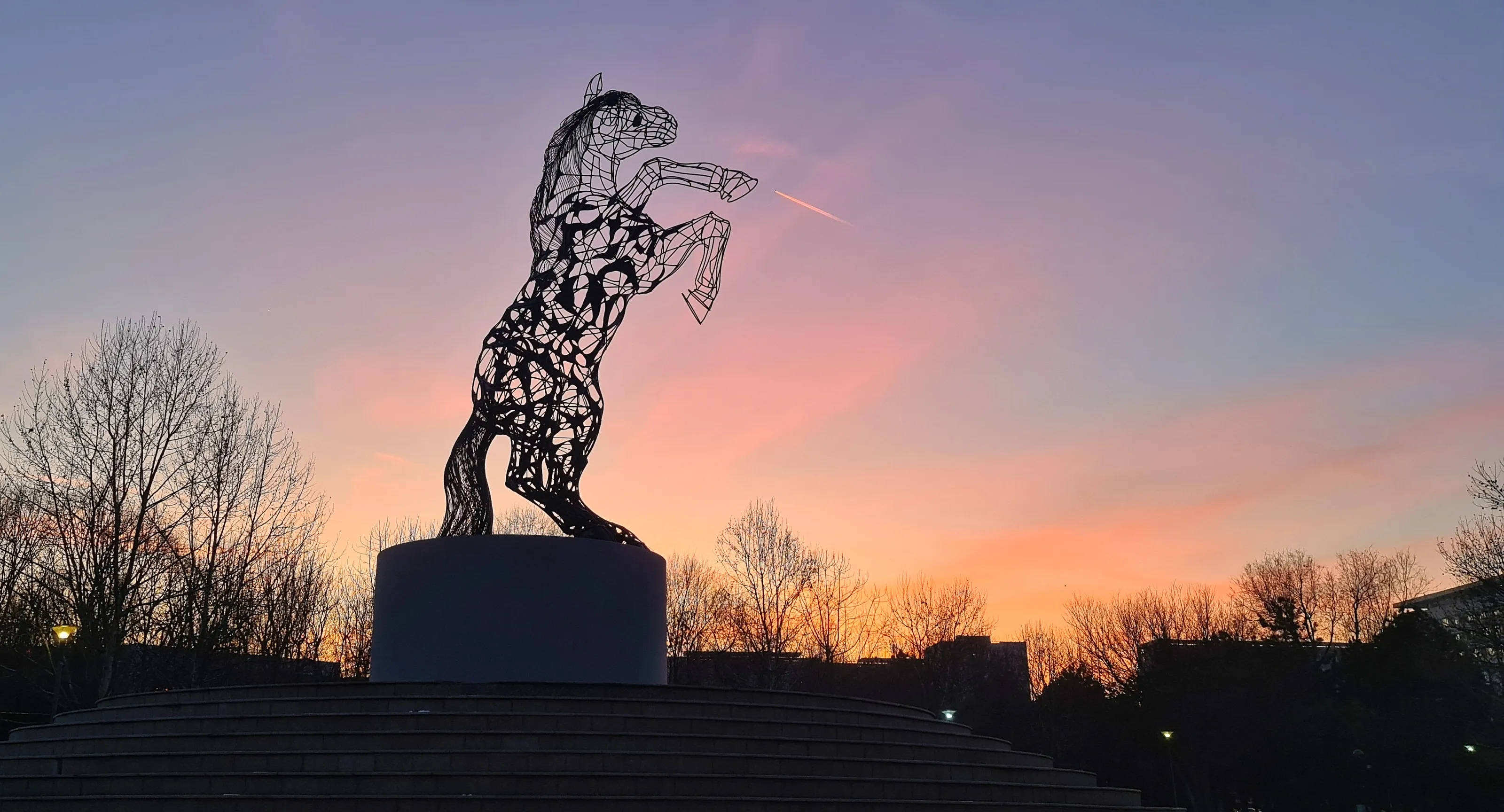Statues in Sunrise or Sunset Light (in colour)