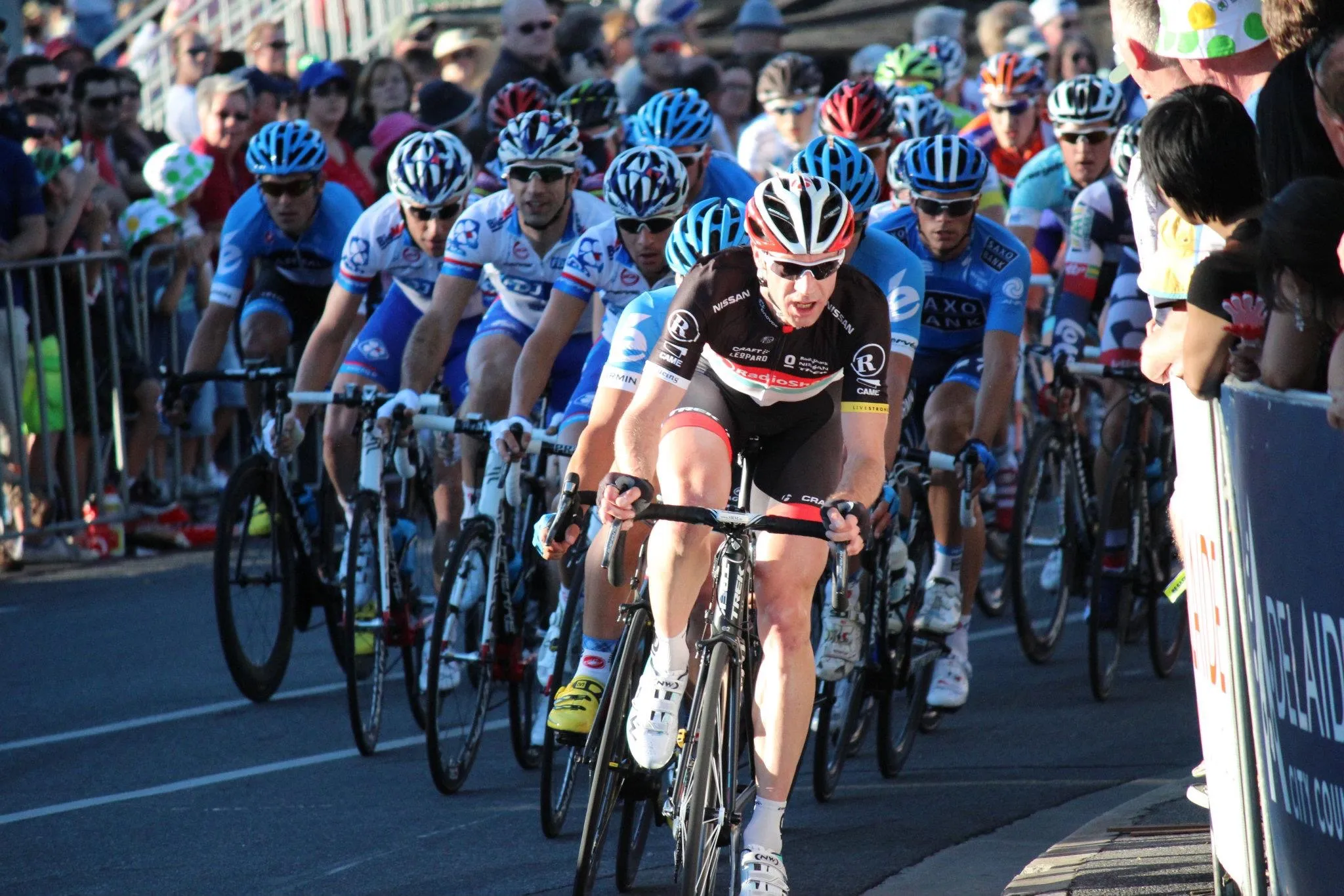 People Cycling