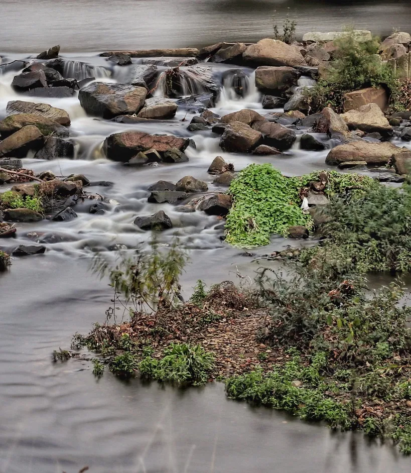 Daytime Long Exposure of Water