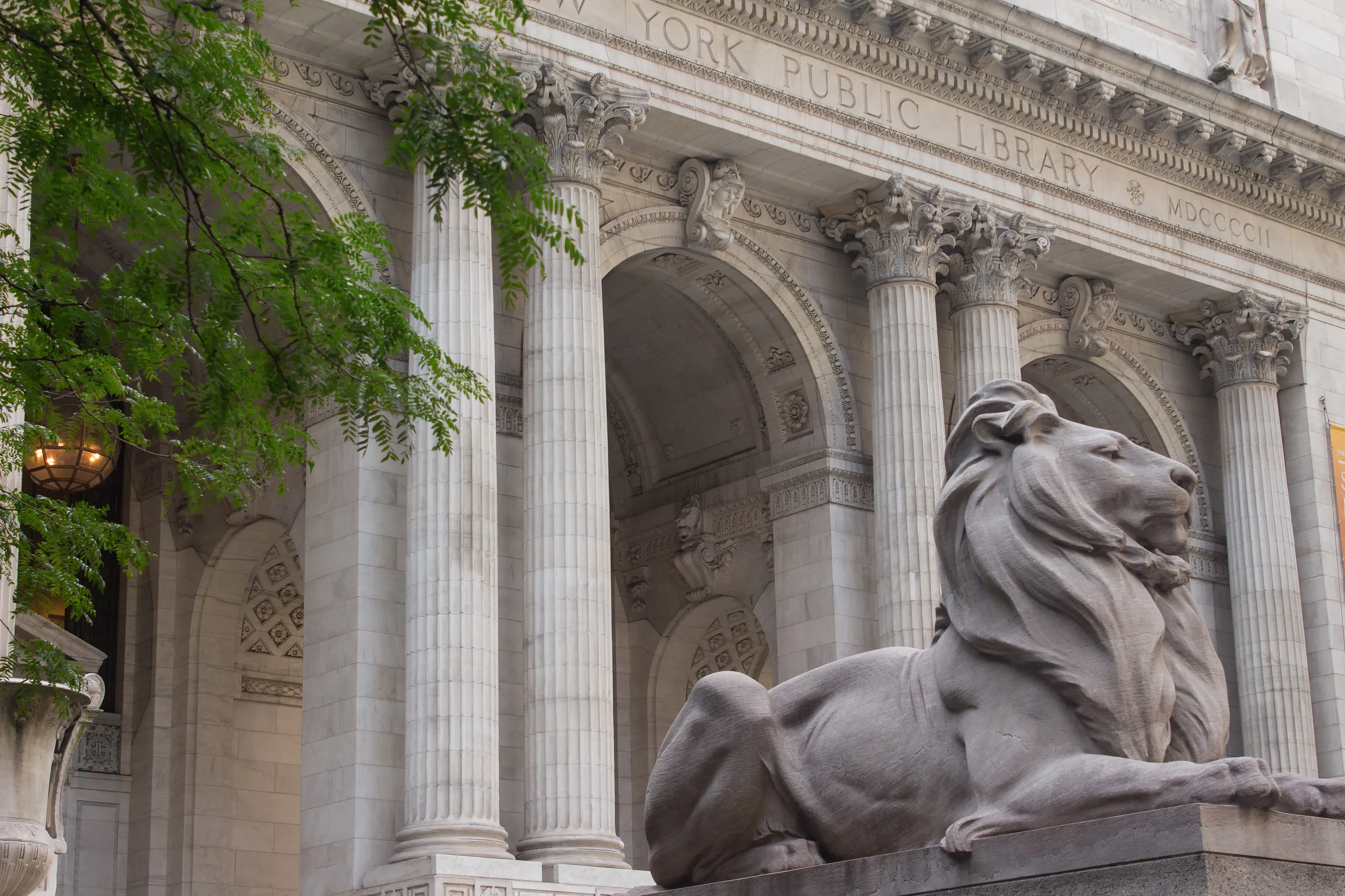 Sculptures and Statues of Lions