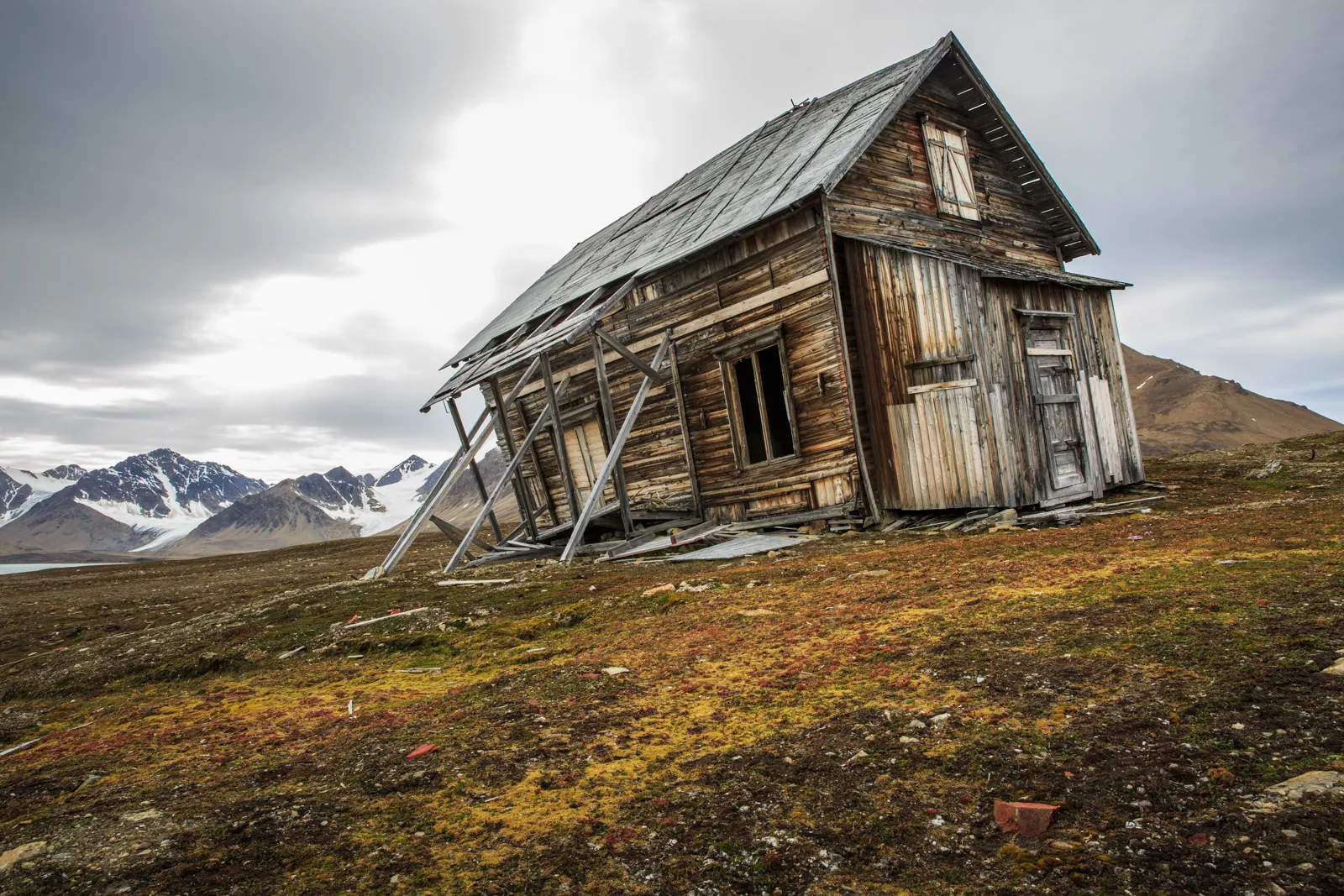 Abandoned and Deserted Buildings