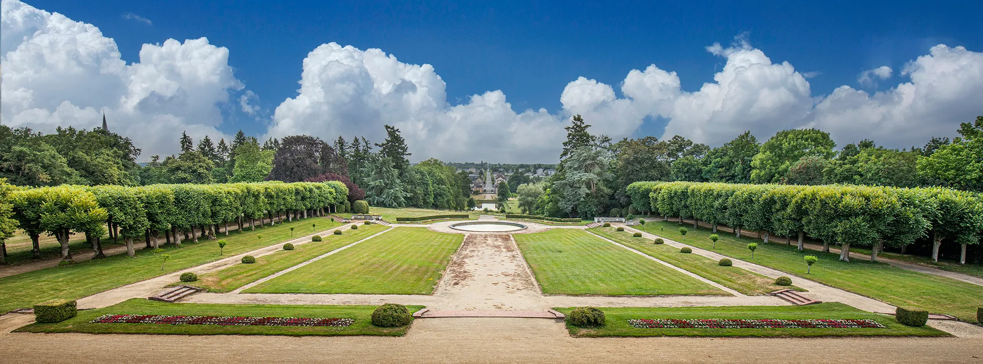 Colourful Landscaped Gardens