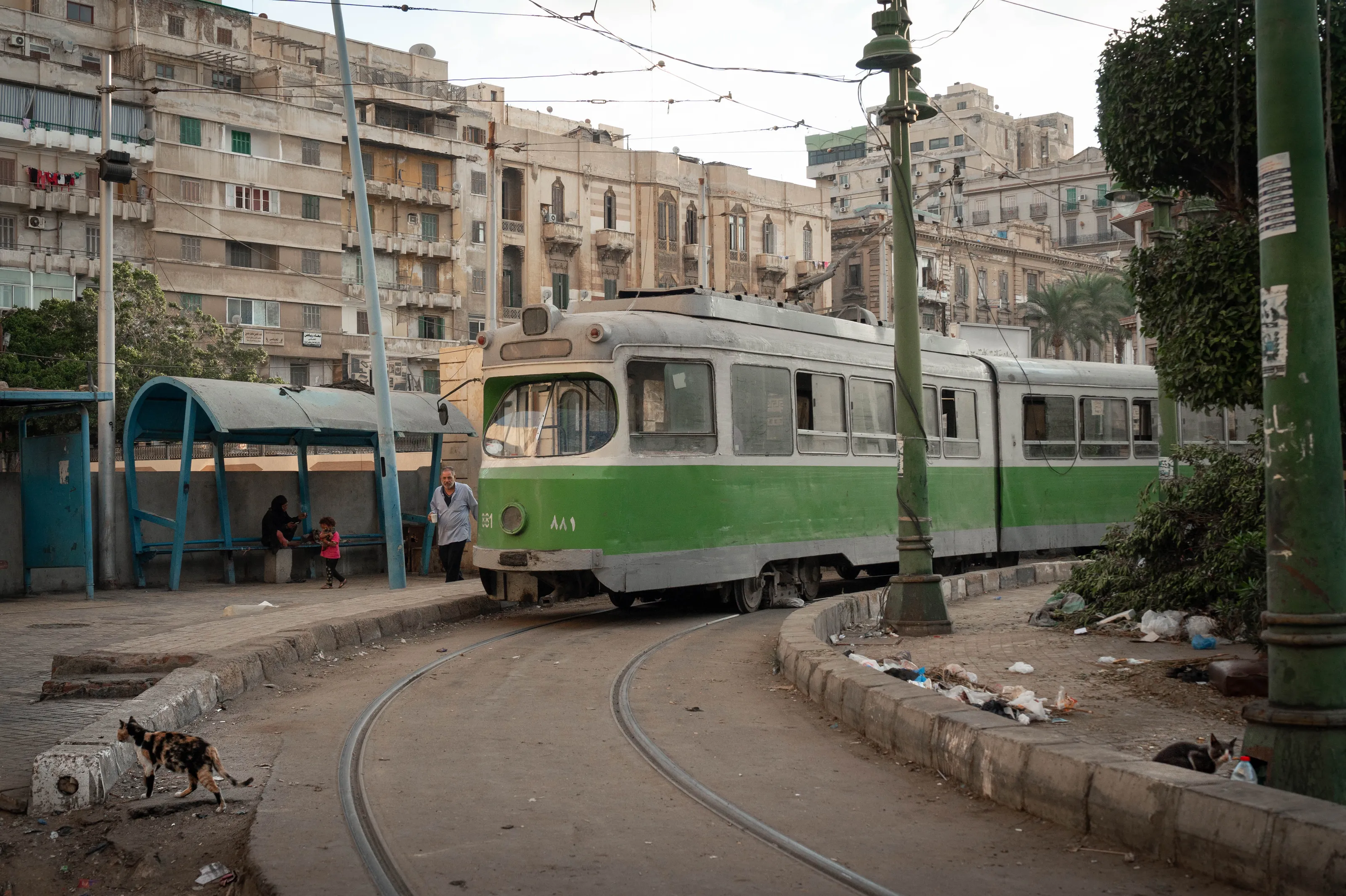 Trams on a Curve in the Track