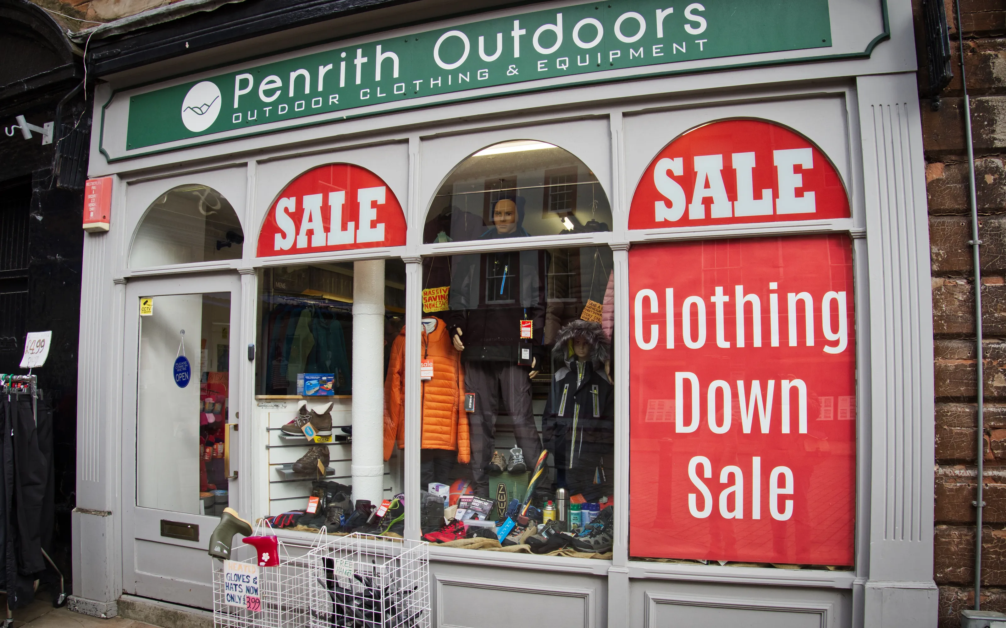 High Street Sales
