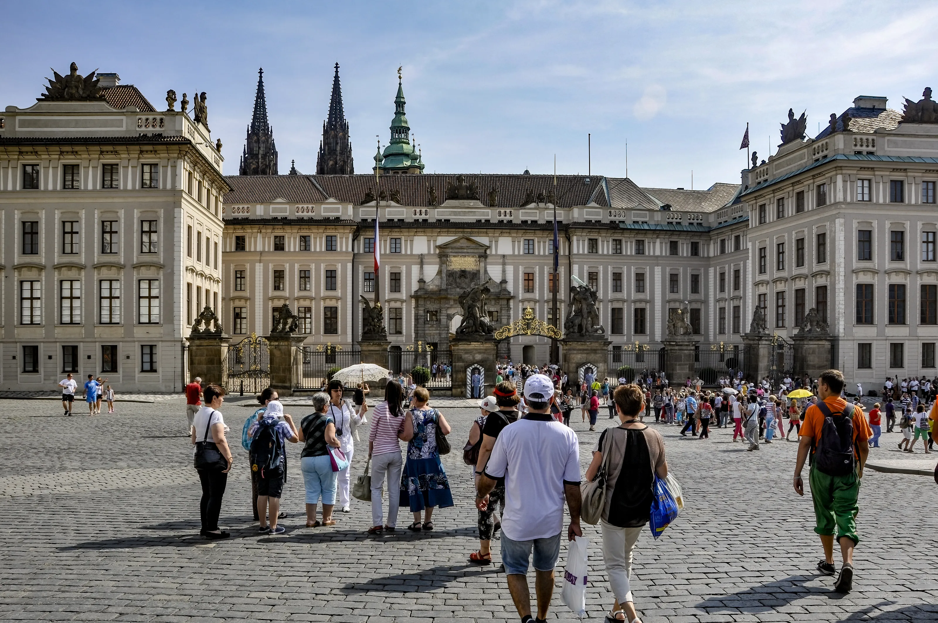 Urban Squares and Plazas