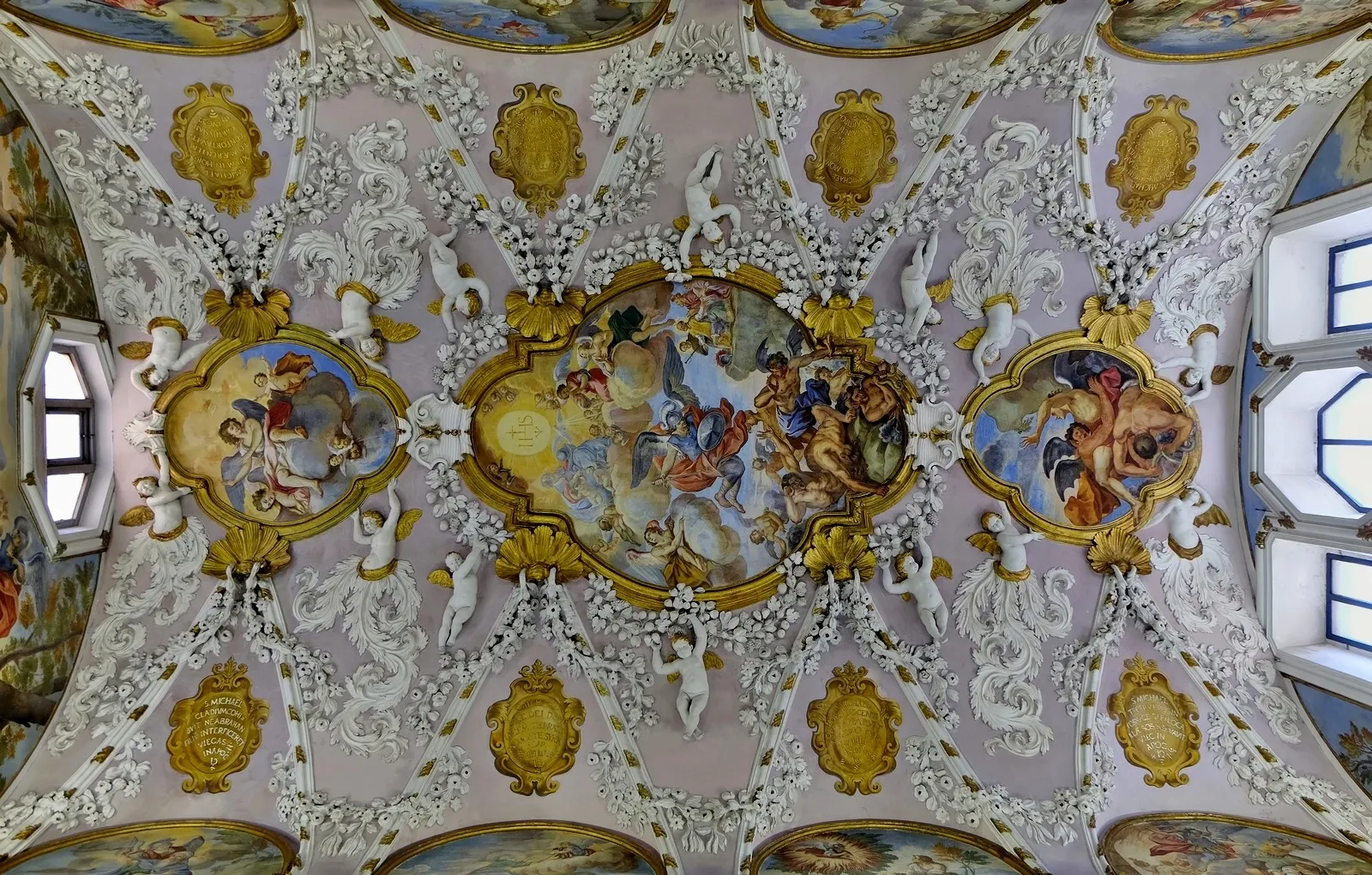 Elaborate