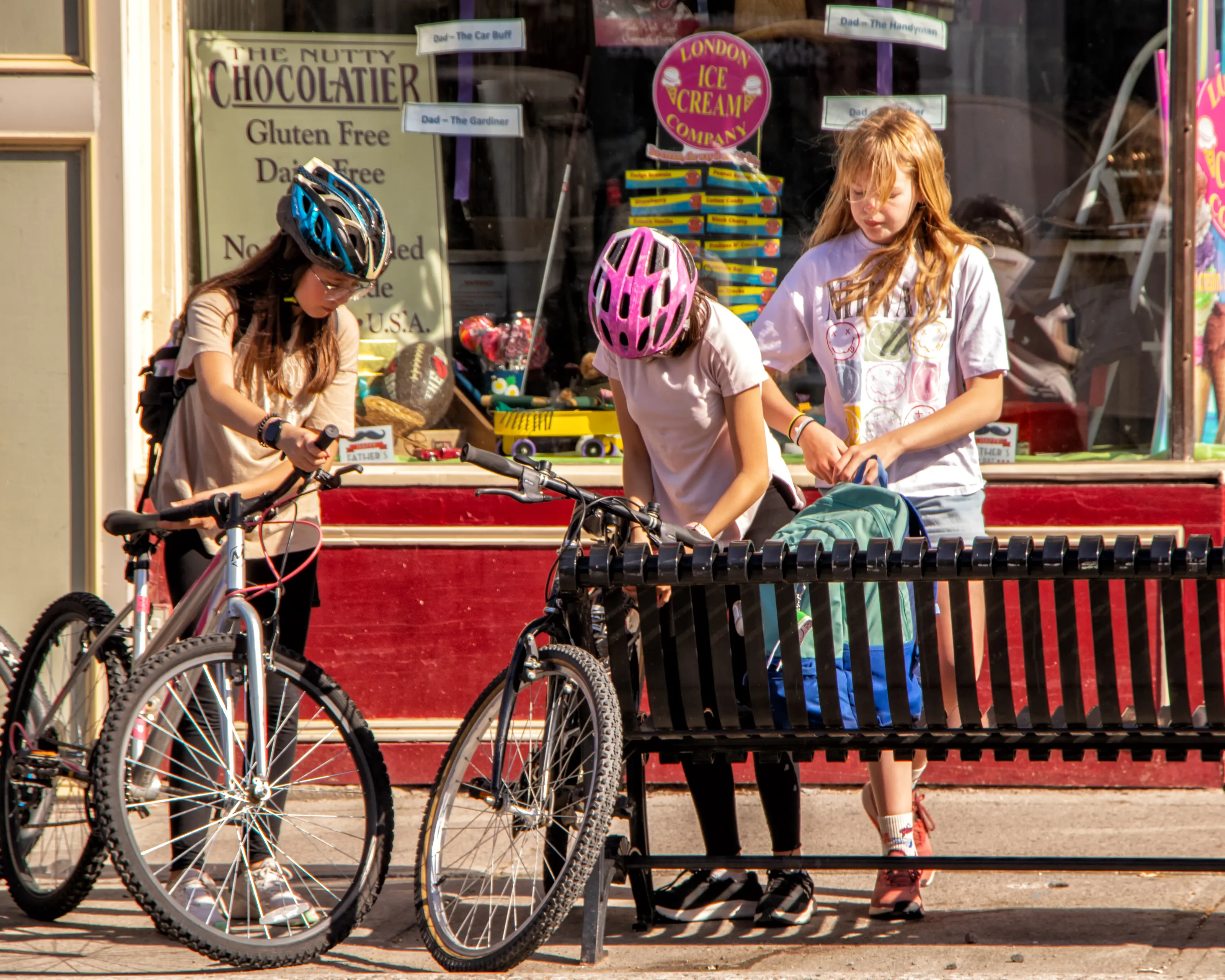Street Photography Including People (in colour)