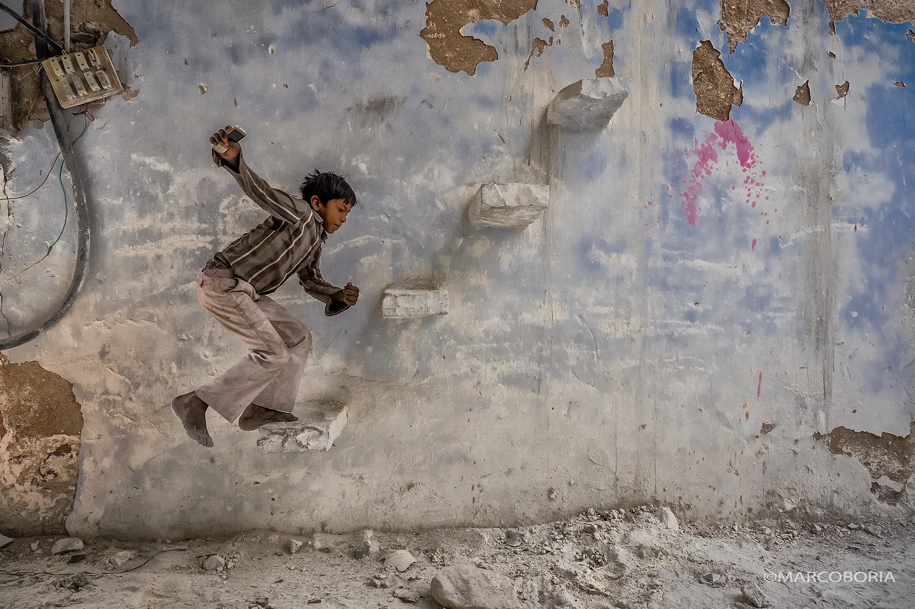 Pack Your Bag - choosing the best street photography camera, lenses and accessories