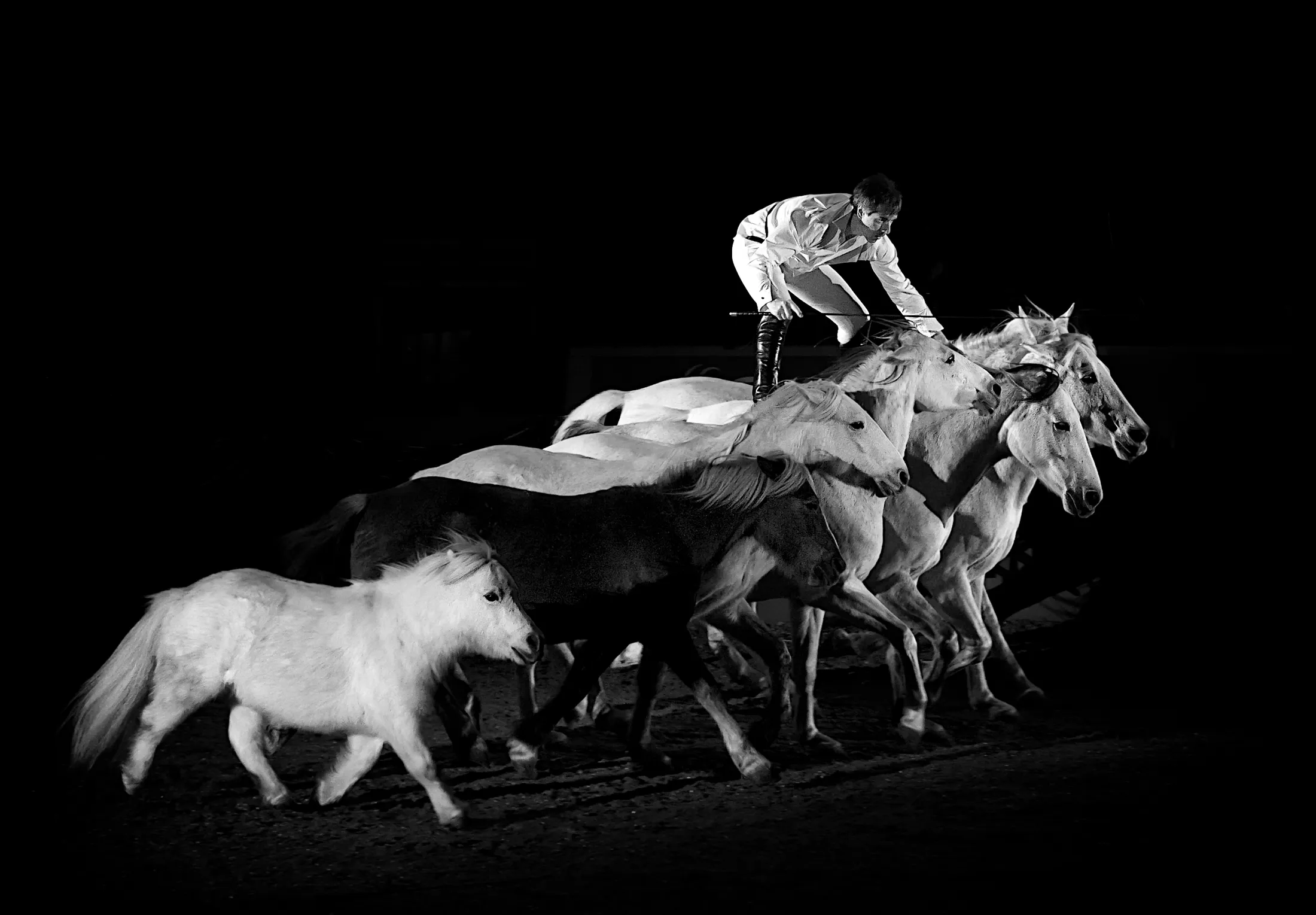 1347