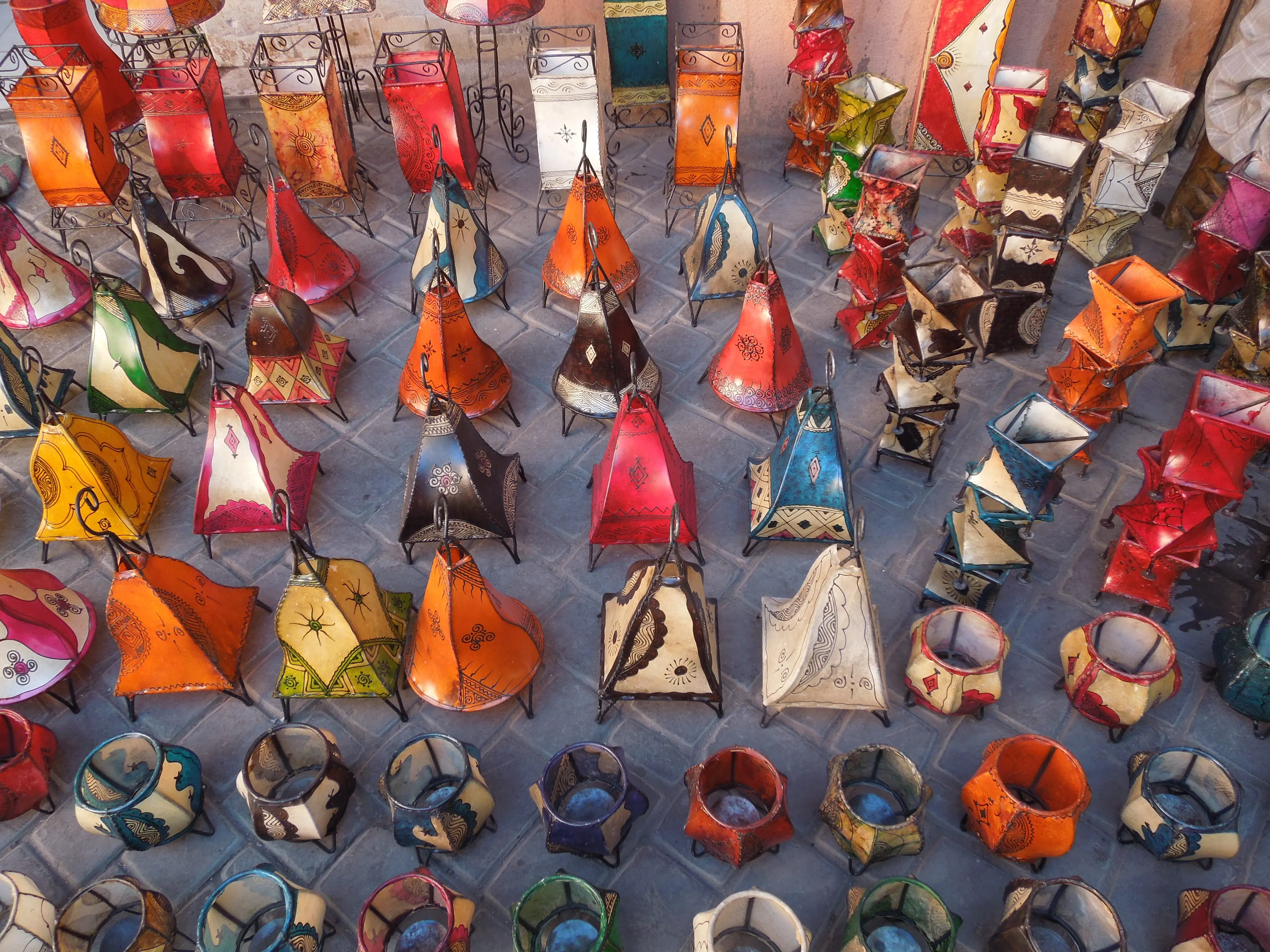 Lamps for sale all in a row