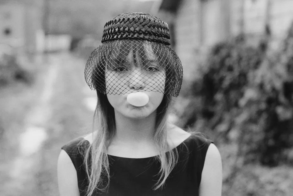 How to Shoot Like Mary Ellen Mark
