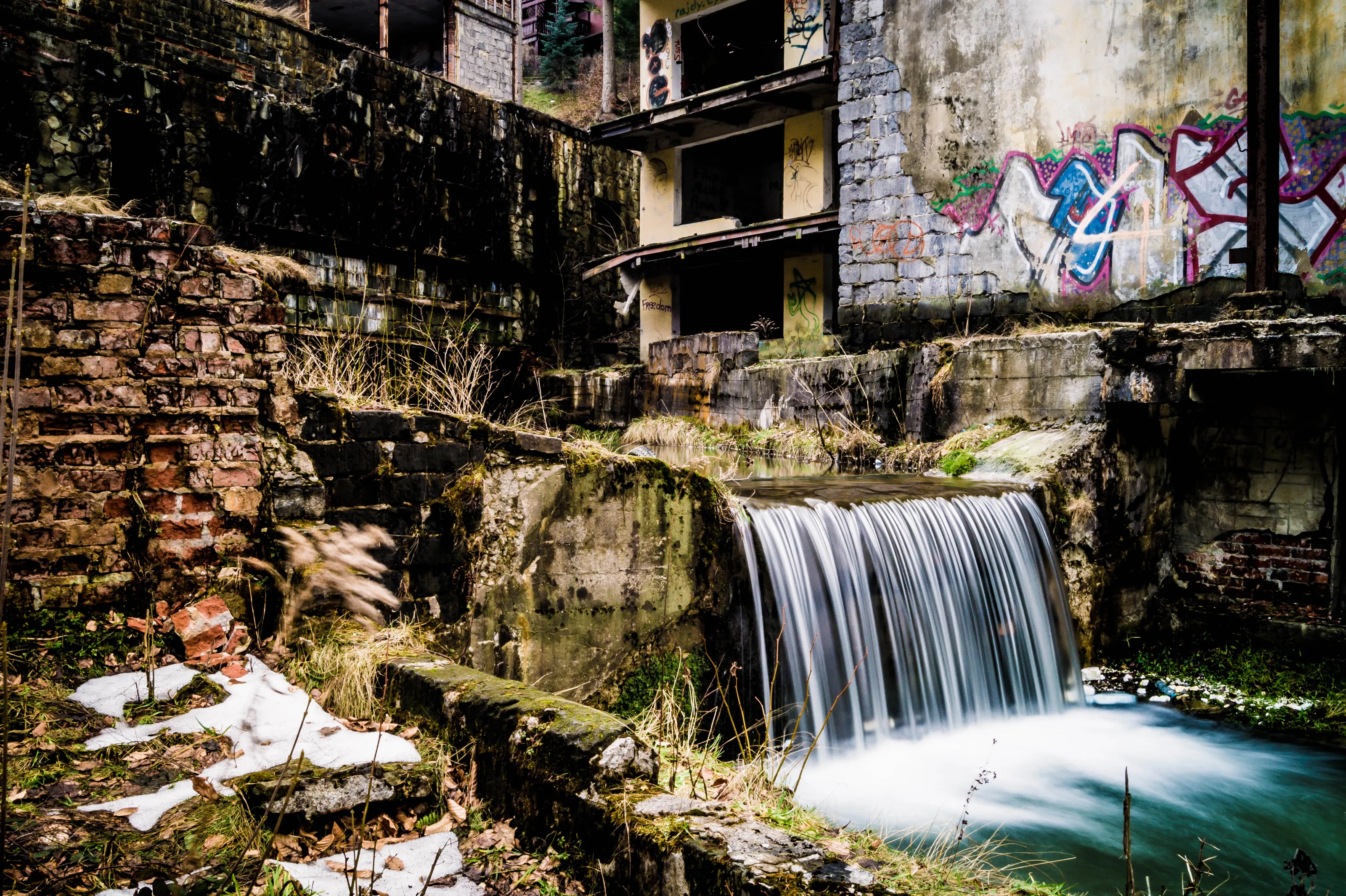 Abandoned resort.