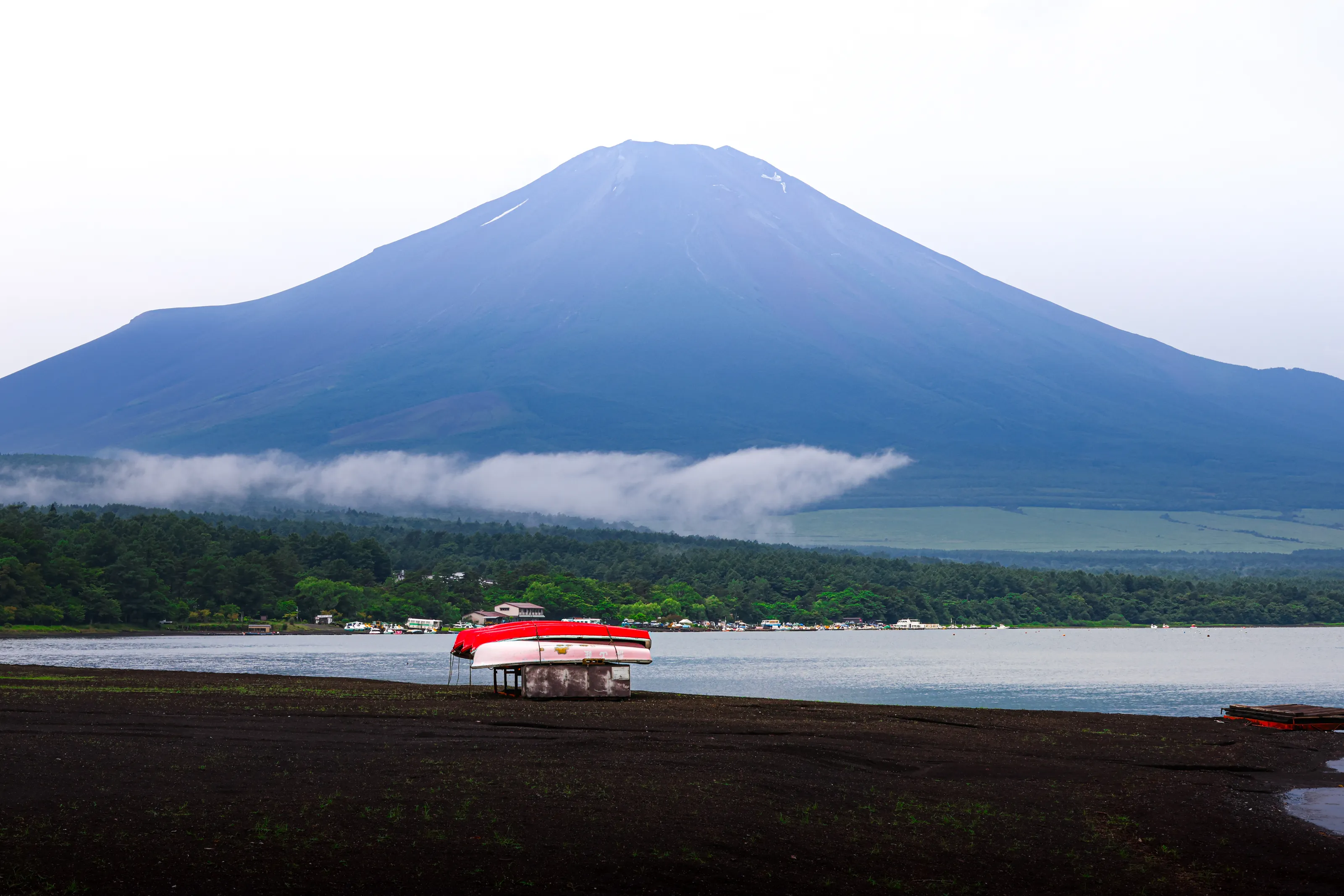 Red Boat in front of Fuji