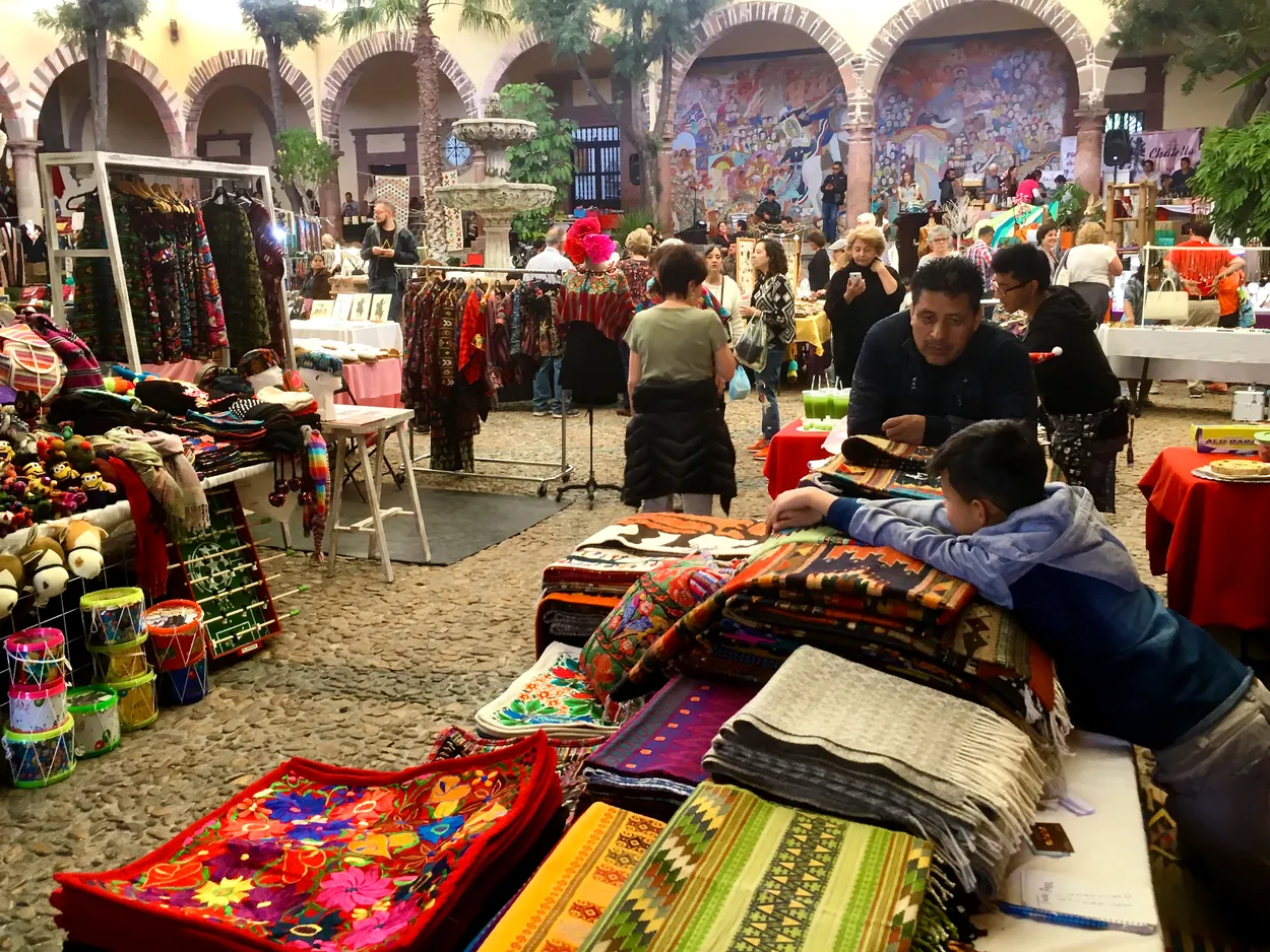 Entry 25044110