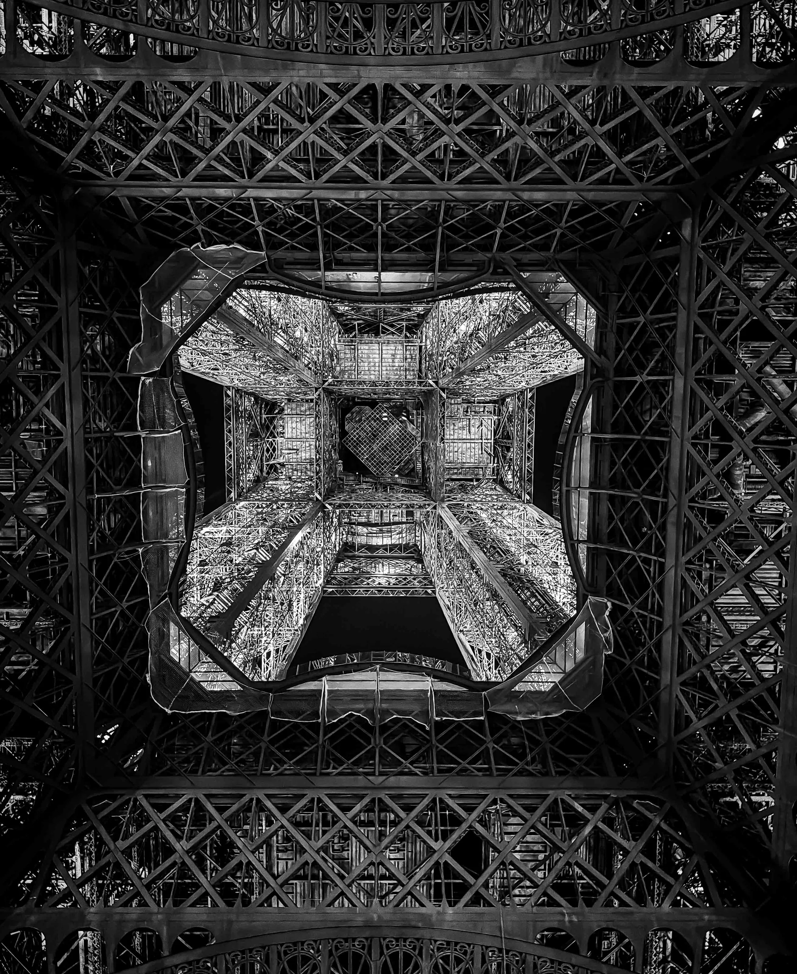 Urban Geometry in Black and White
