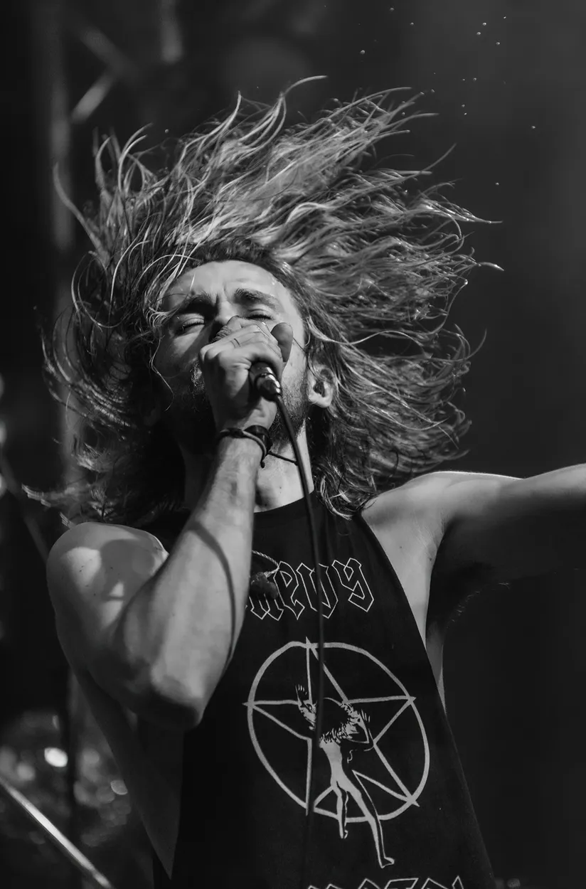 Entry 25596936
