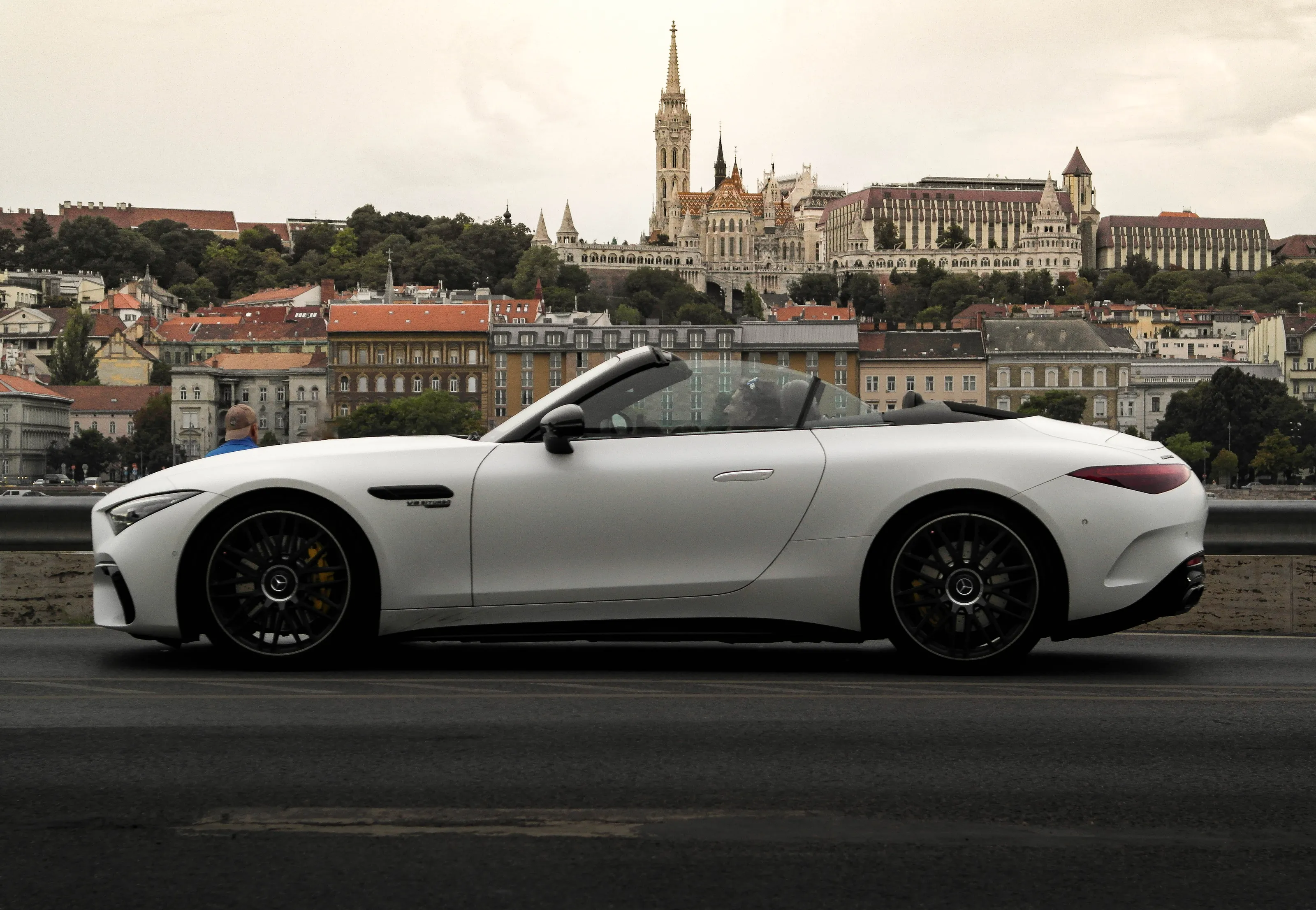 Mercedes SL63 AMG