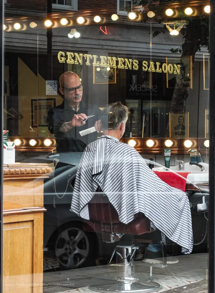 Gentlemens Saloon