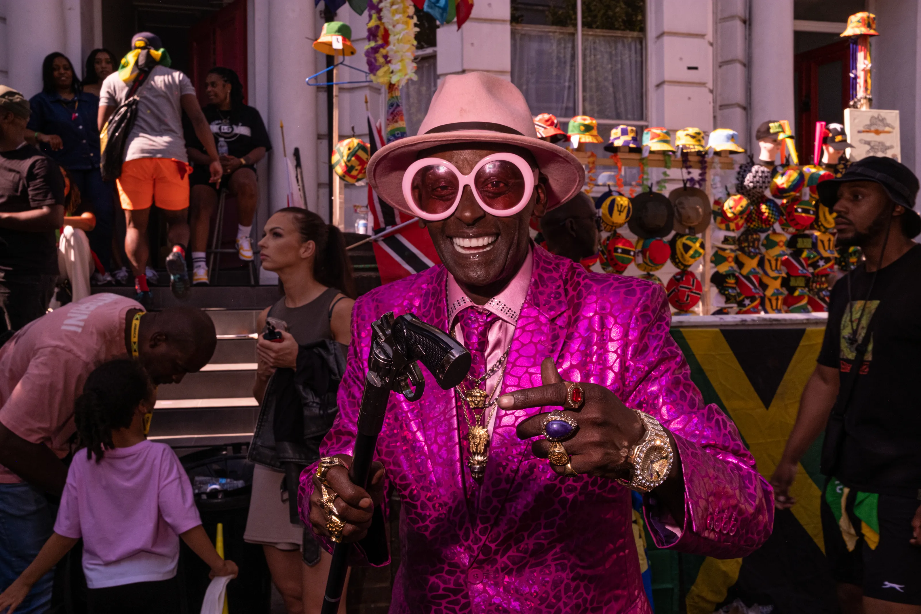 Show man