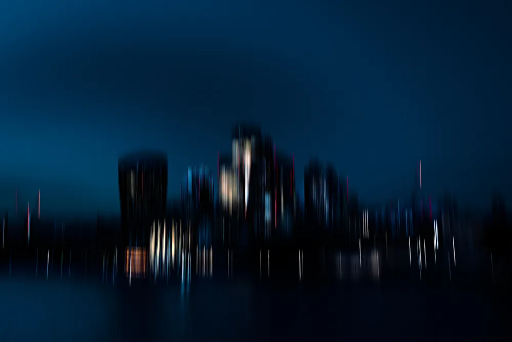Blurring city