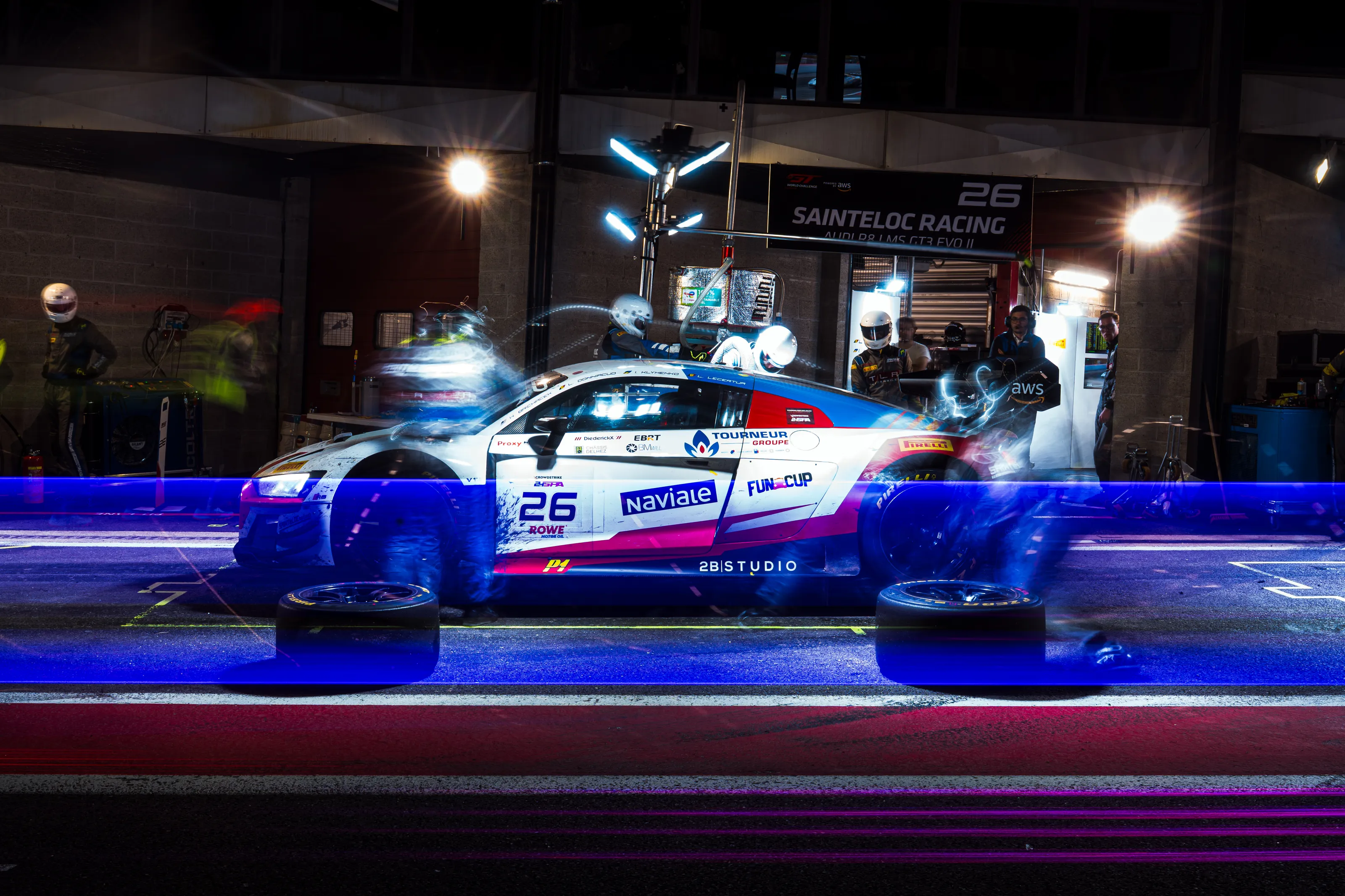 Slow shutter pitstop