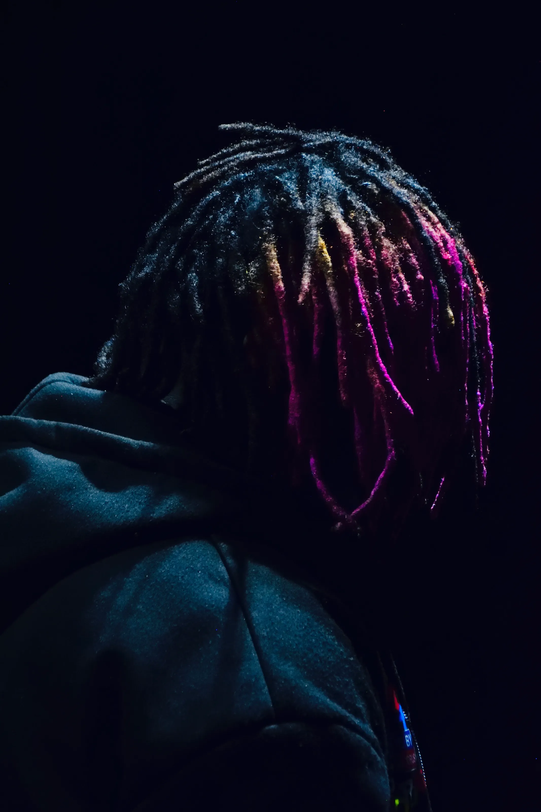 Where the light meet soul - PORTRAIT - LOW LIGHT - CREATIVE LIGHTING - CONTRAST.