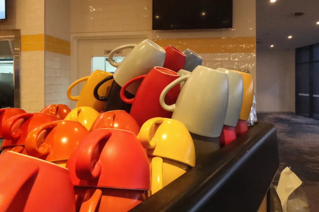 Cups and mugs