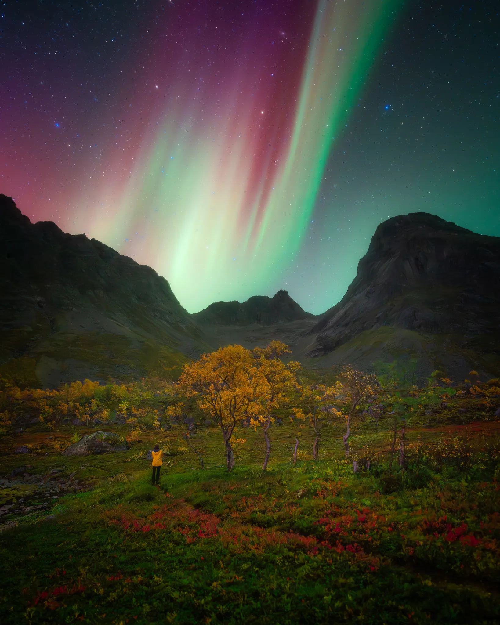 Kvaloya Autumm Moody Aurora