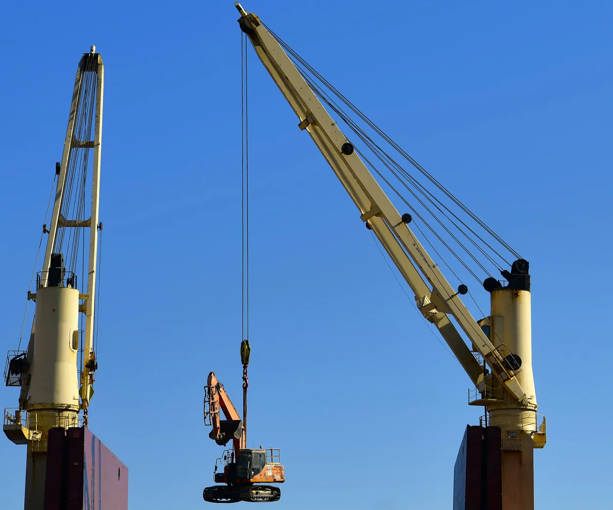 Entry 27787361