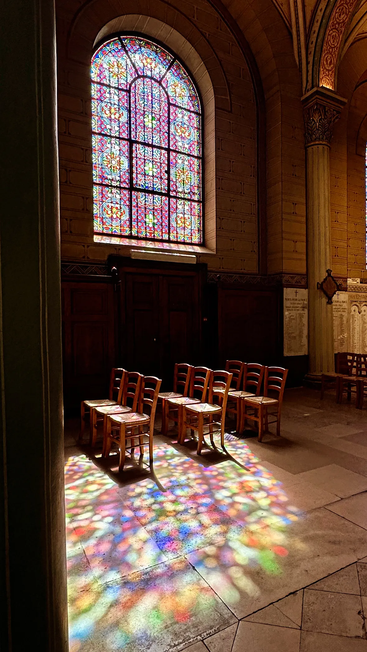 Kneeling Light