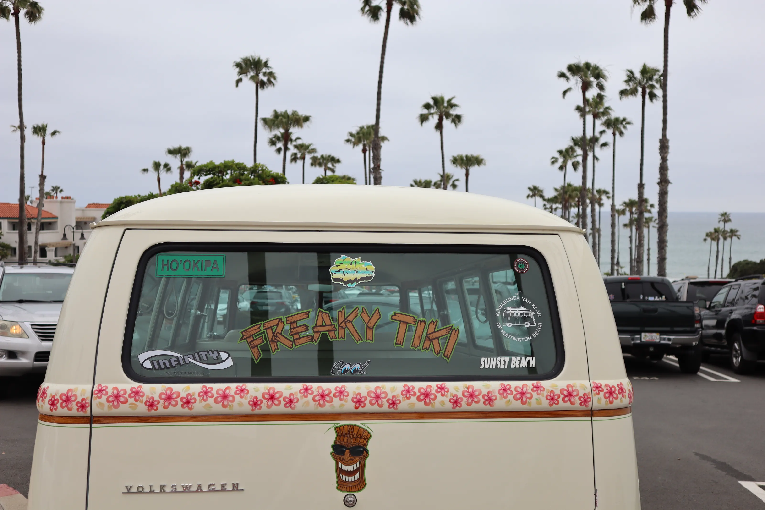 tiki car