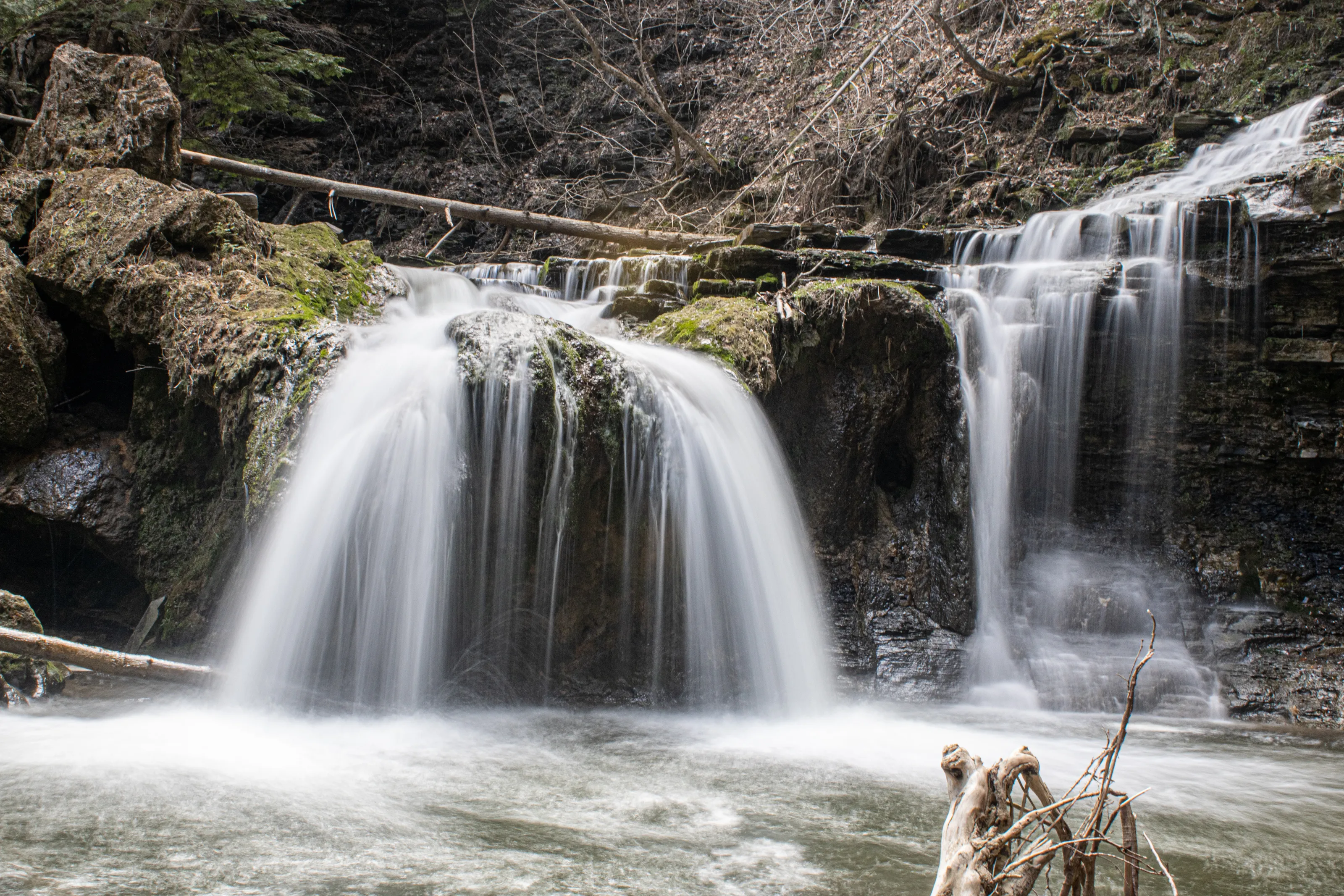 Between stone and flow
