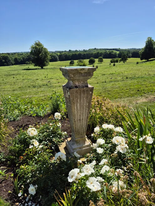 Pillar