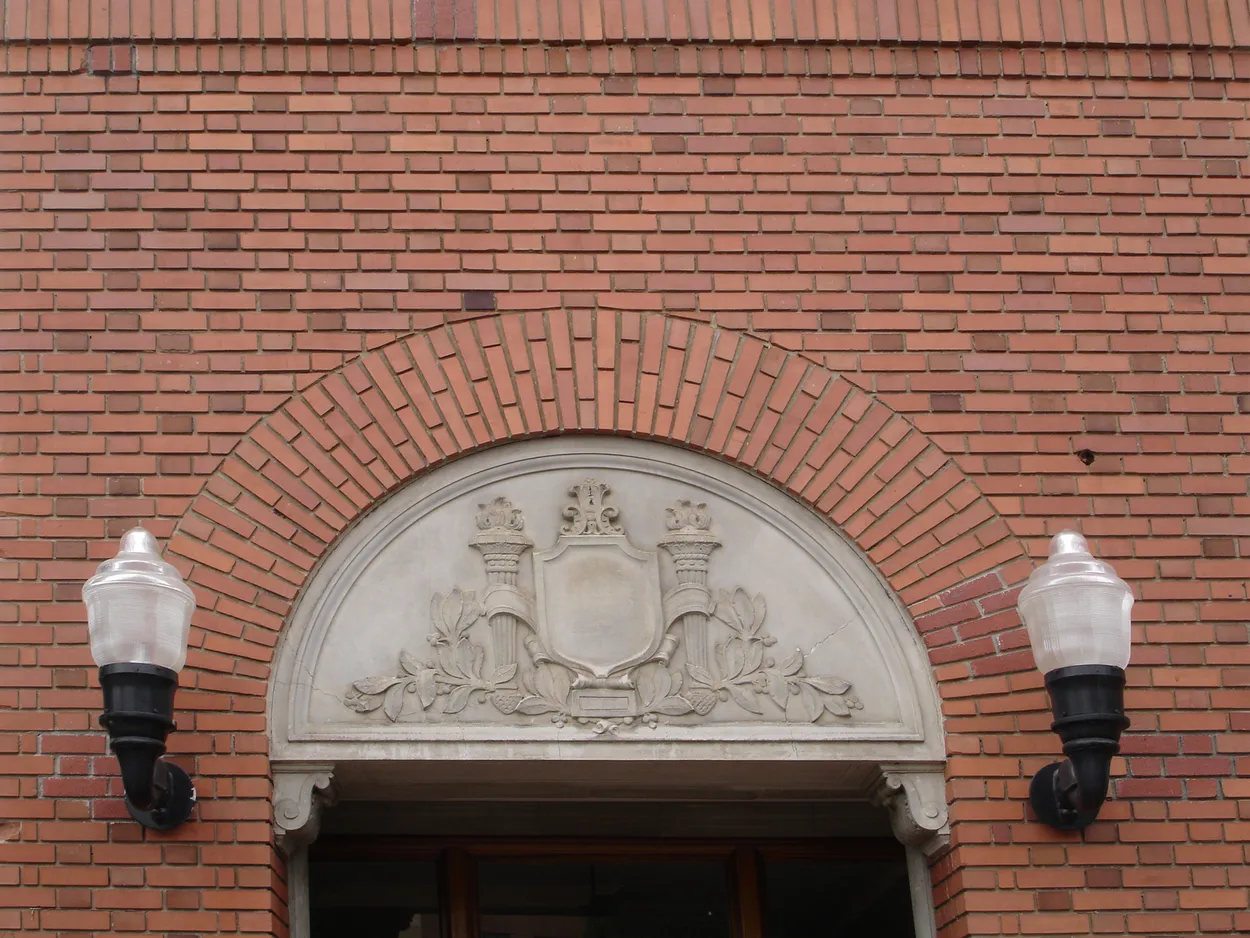 Entry 28073364