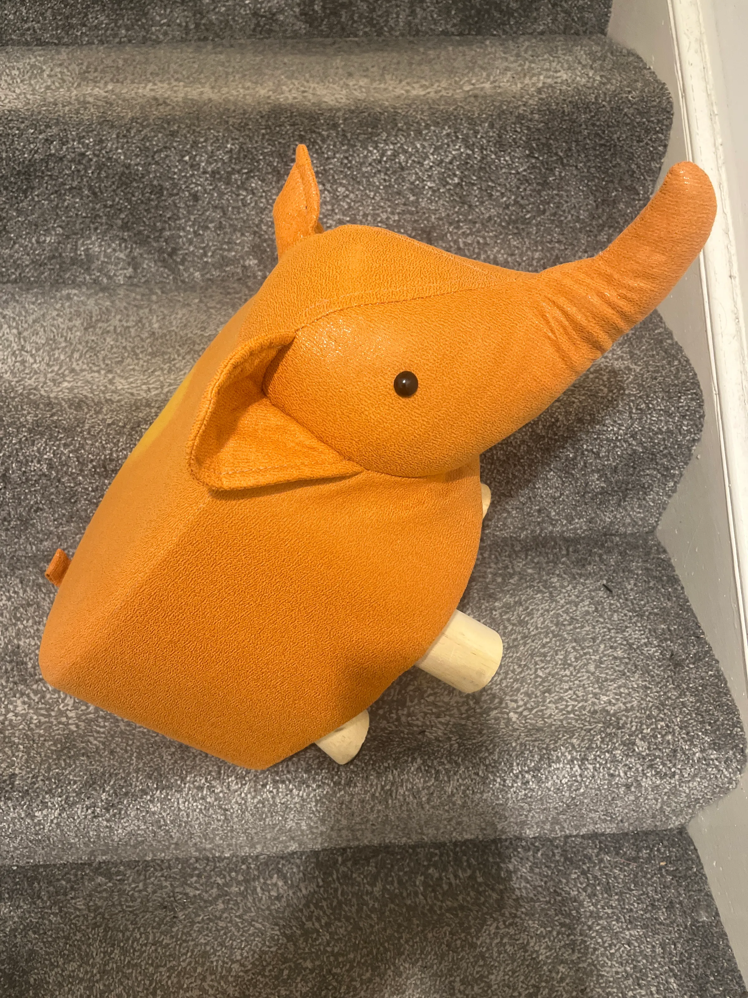 Elephanty Stool