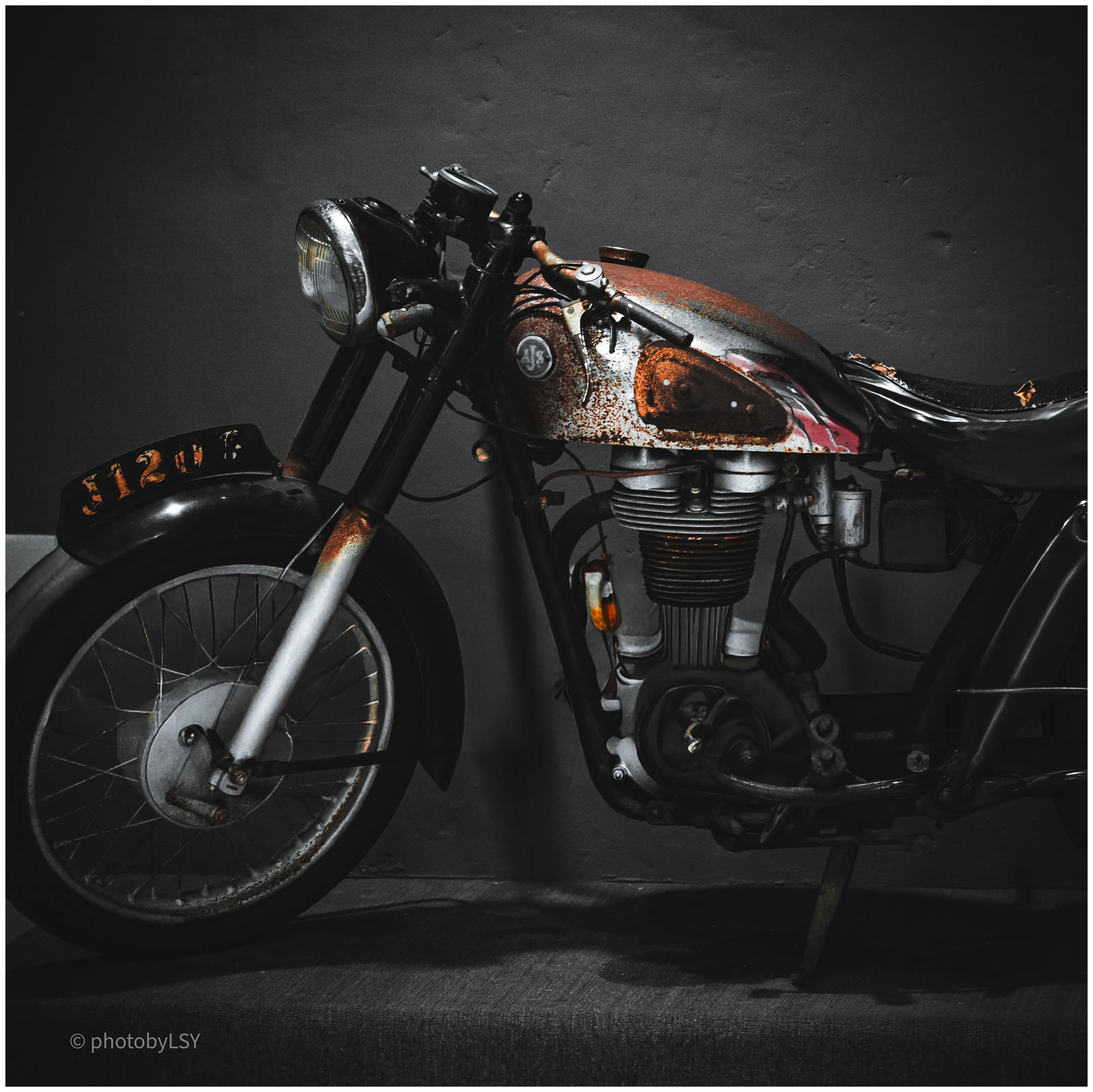 Iron Relic_AJS British Classic