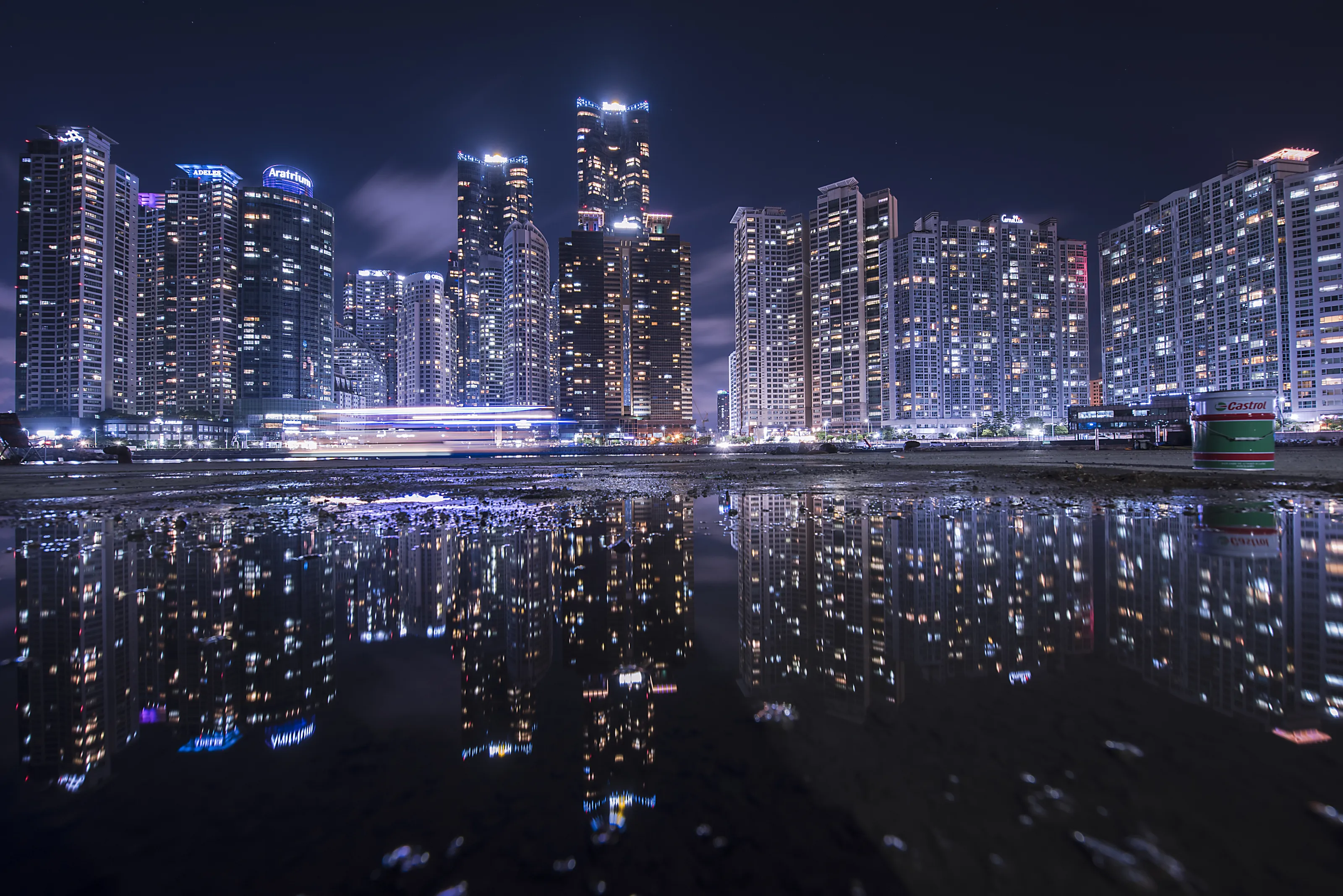 a beautiful reflection of  apartment