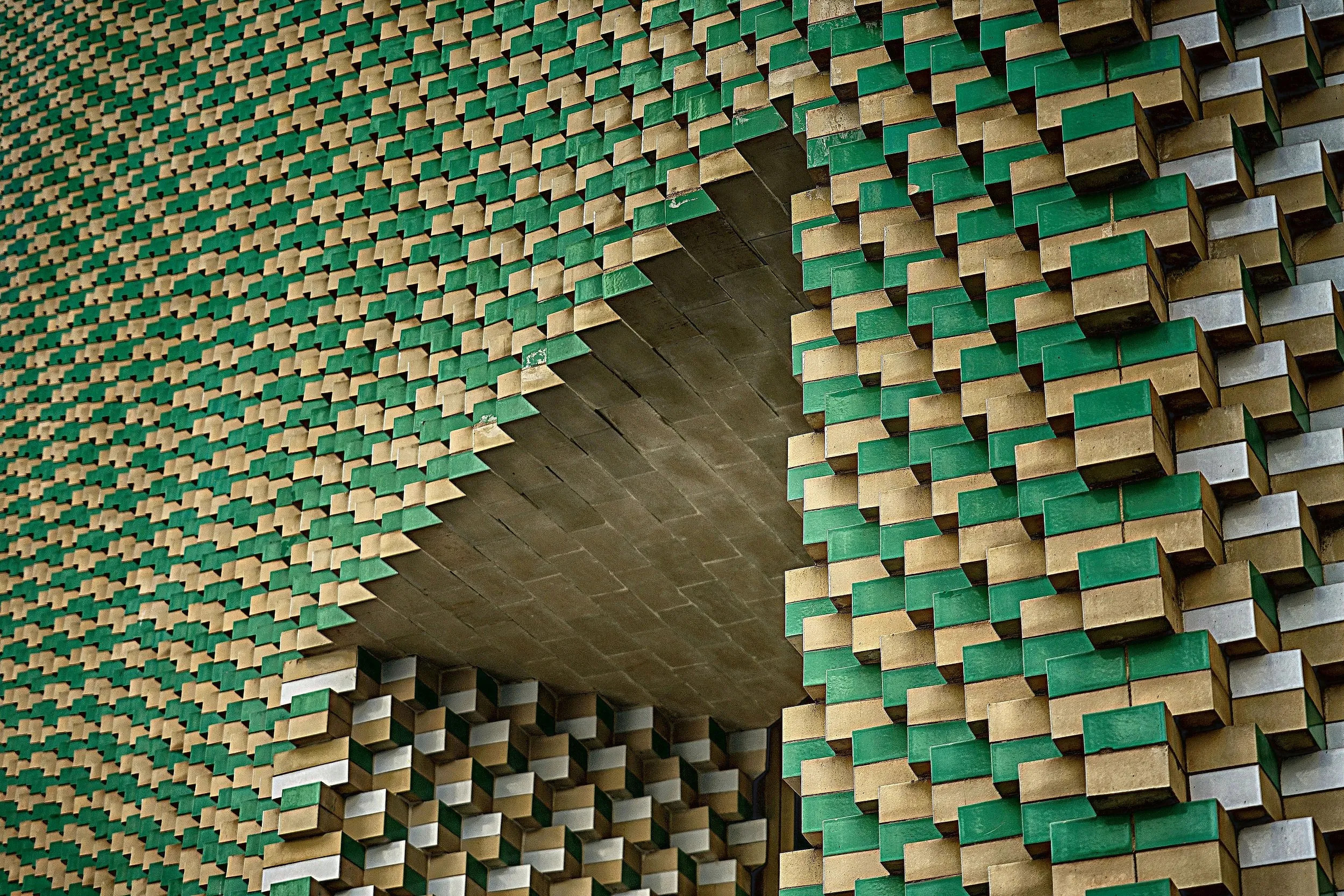 Modular Surface, Chromatic Relief