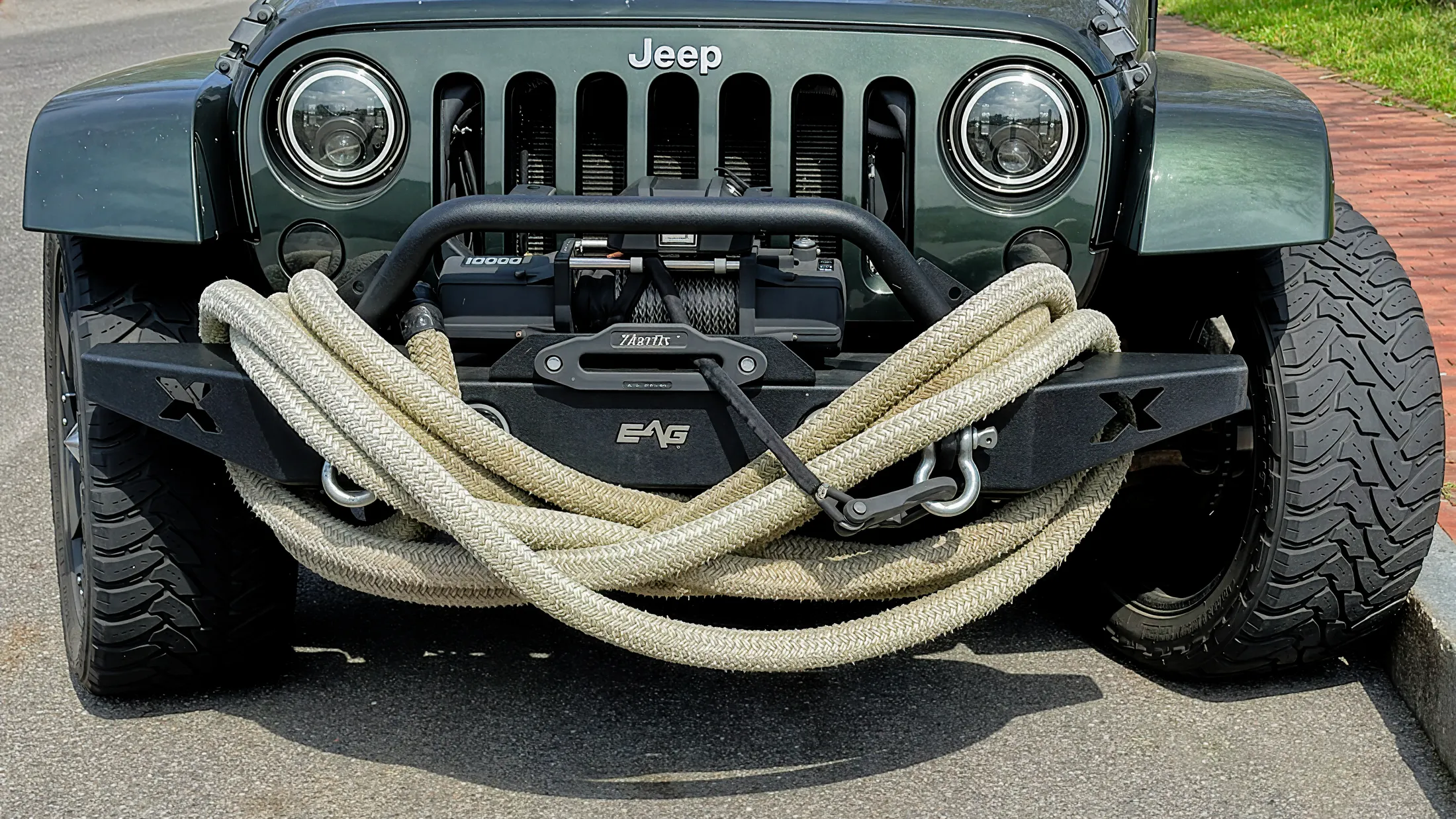 A decoration of rope, or to soften any blow?