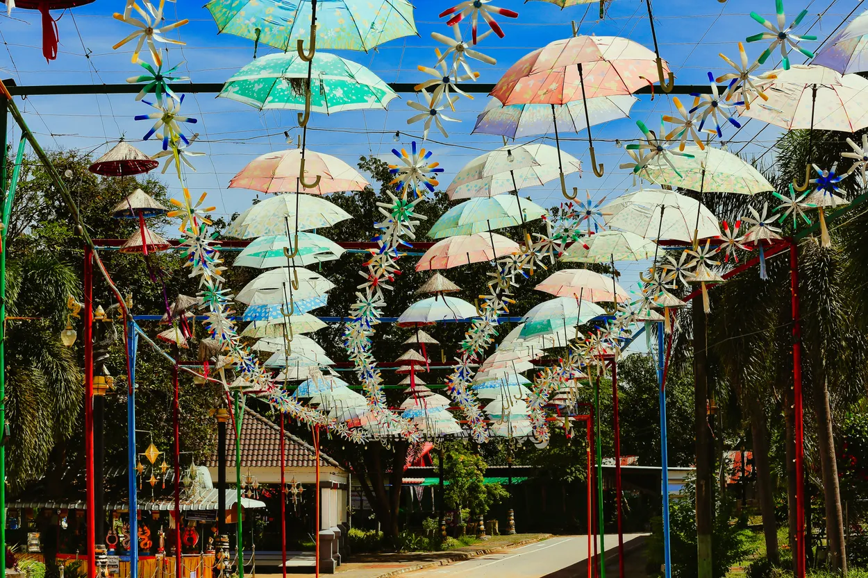 UMBRELLAS 01