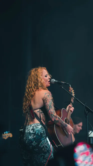 Kezia Gill - Country Calling