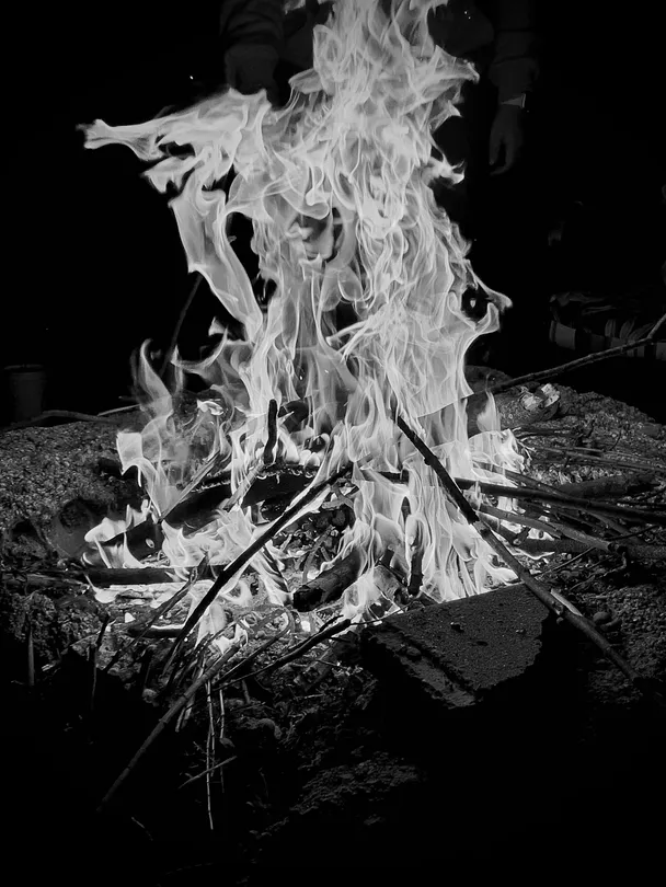 Night time crackles