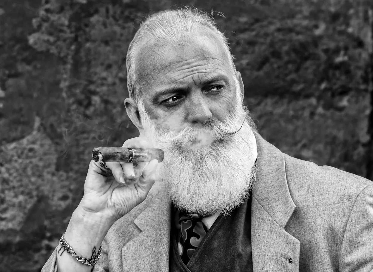 Smoking cigar