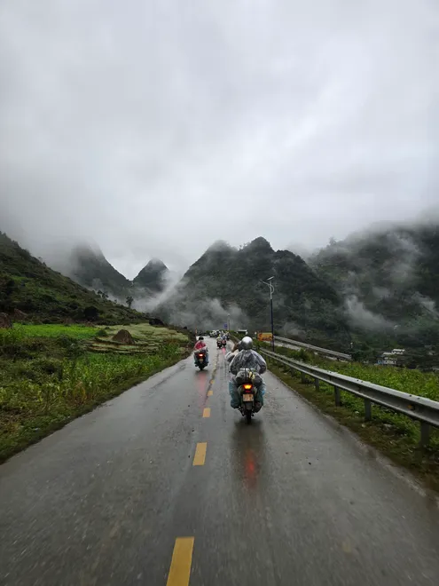 Ha Giang Loop Tour.