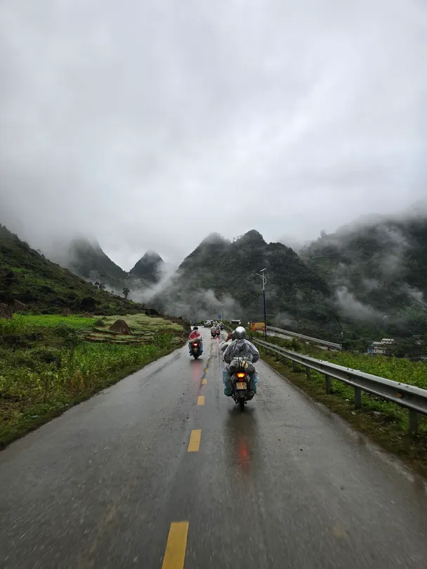 Ha Giang Loop Tour.